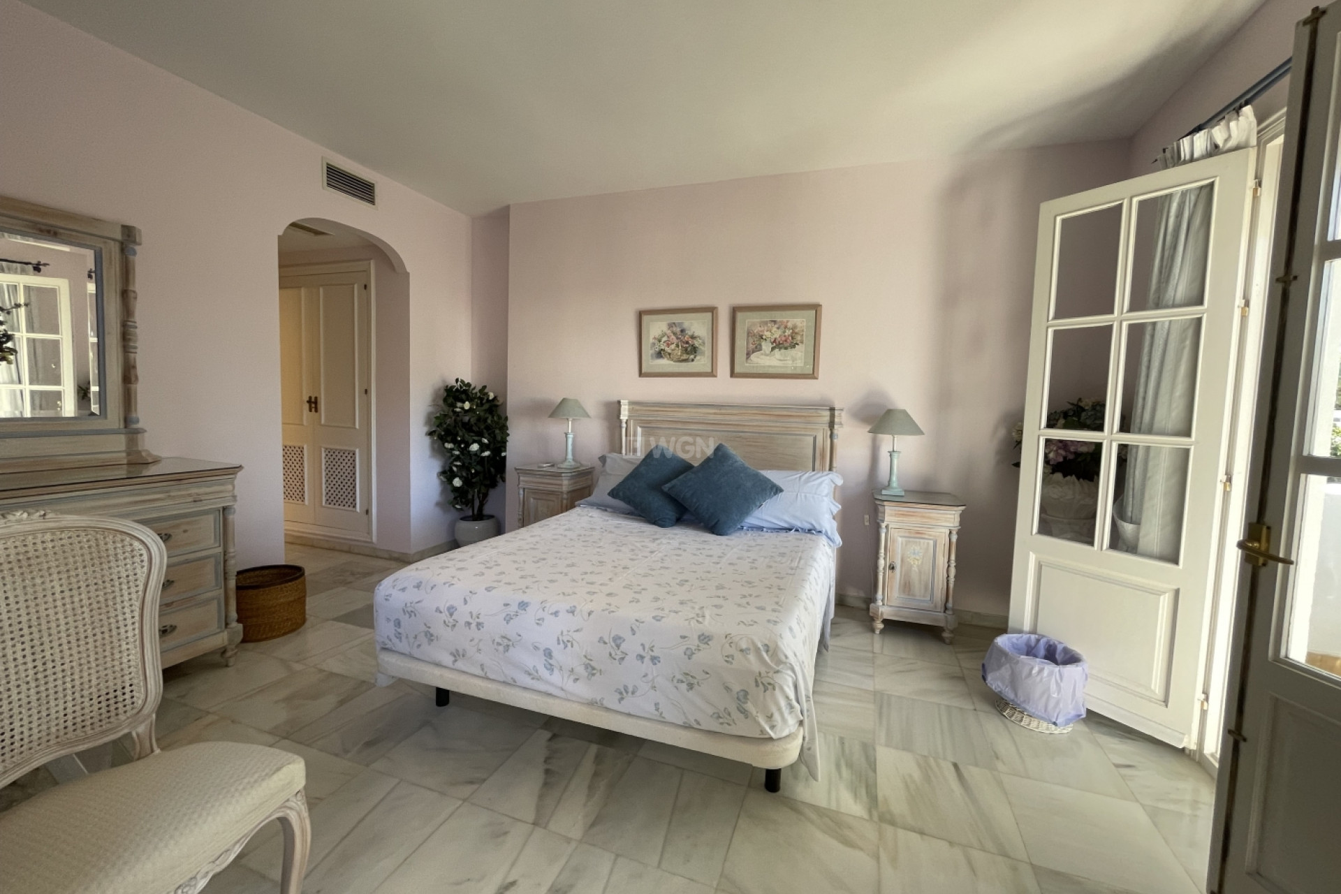 Resale - Apartment / flat - Estepona - Costa del Sol