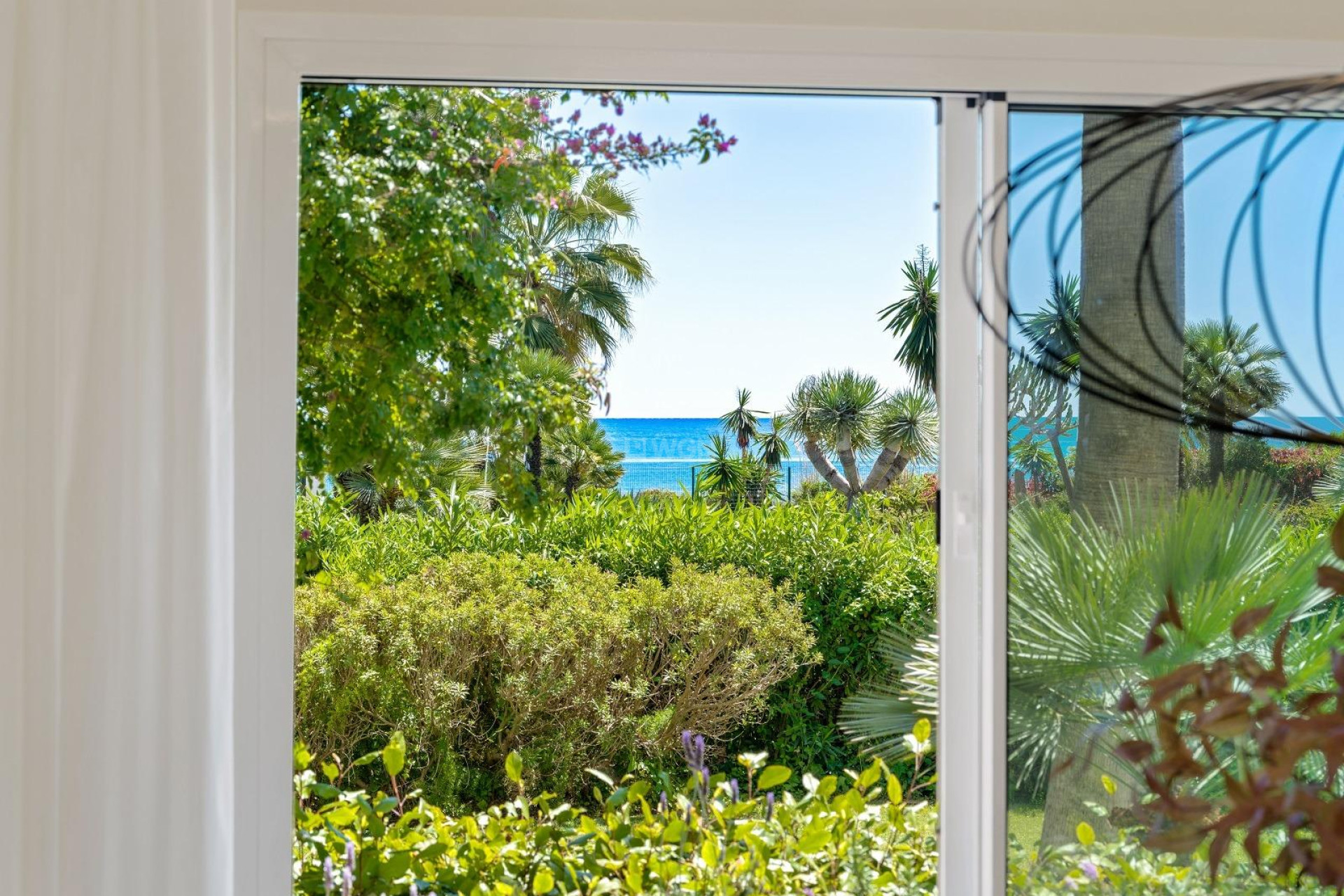 Resale - Apartment / flat - Estepona - Saladillo