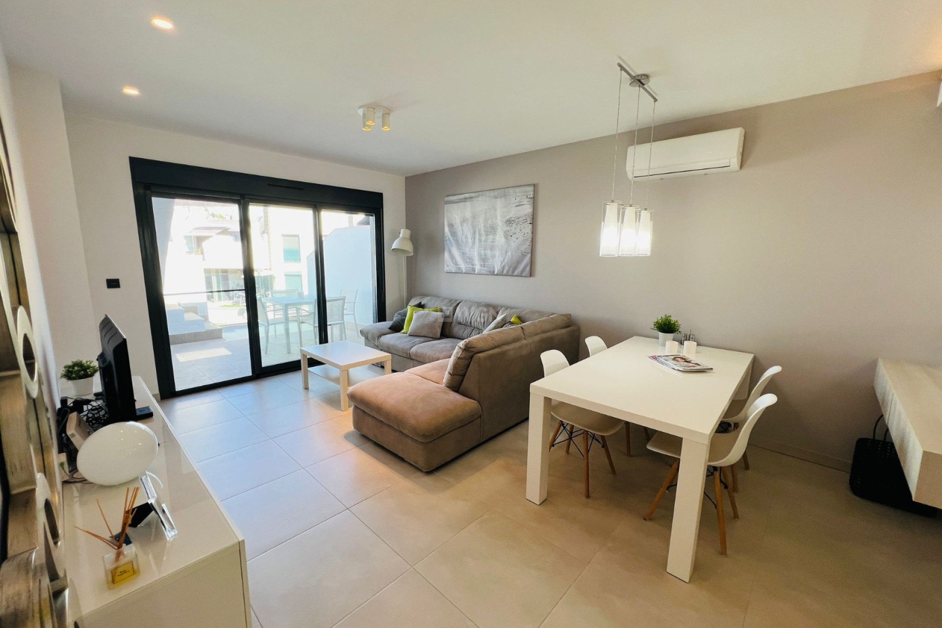 Resale - Apartment / flat - Guardamar del Segura - Costa Blanca