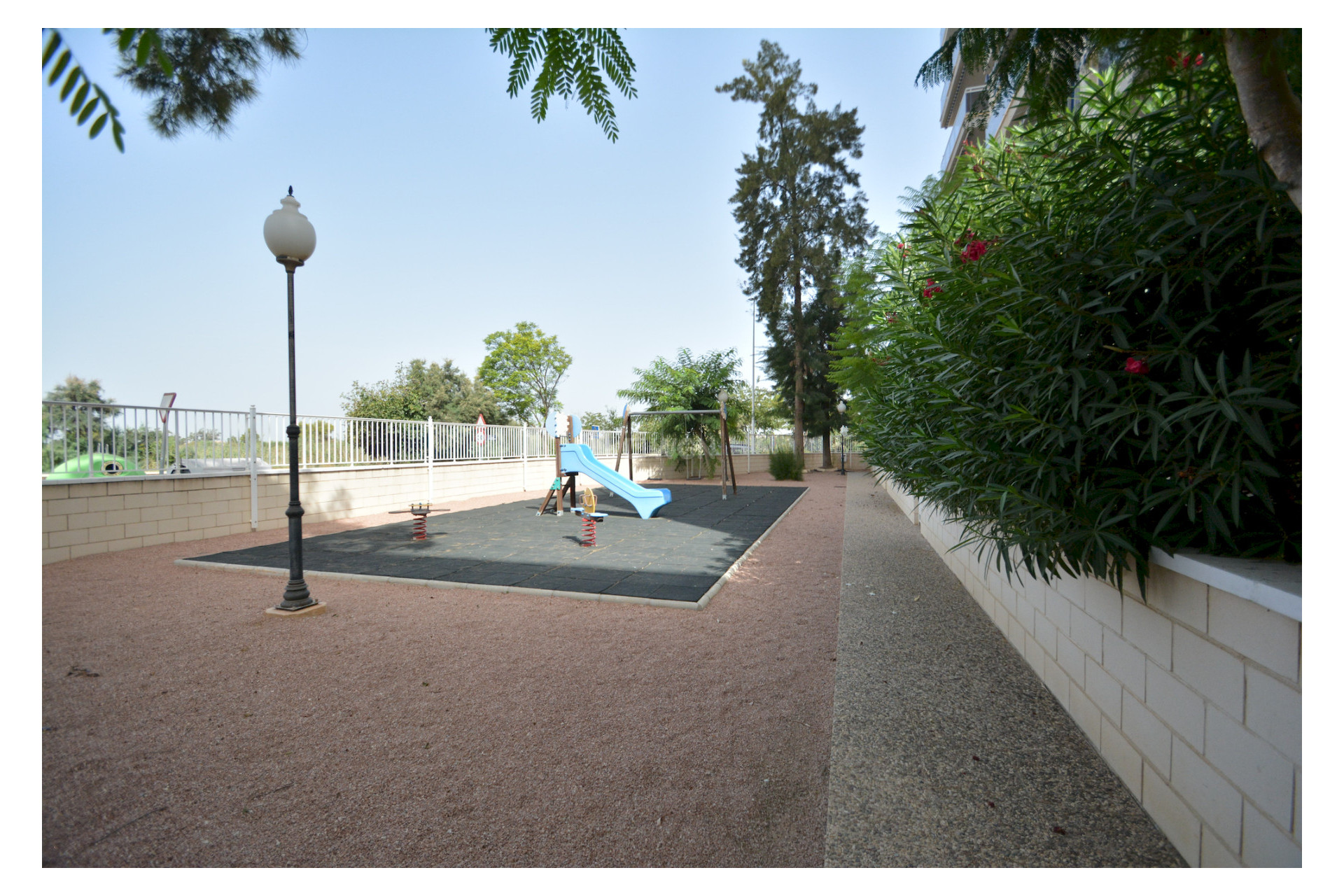 Resale - Apartment / flat - Guardamar del Segura - Costa Blanca