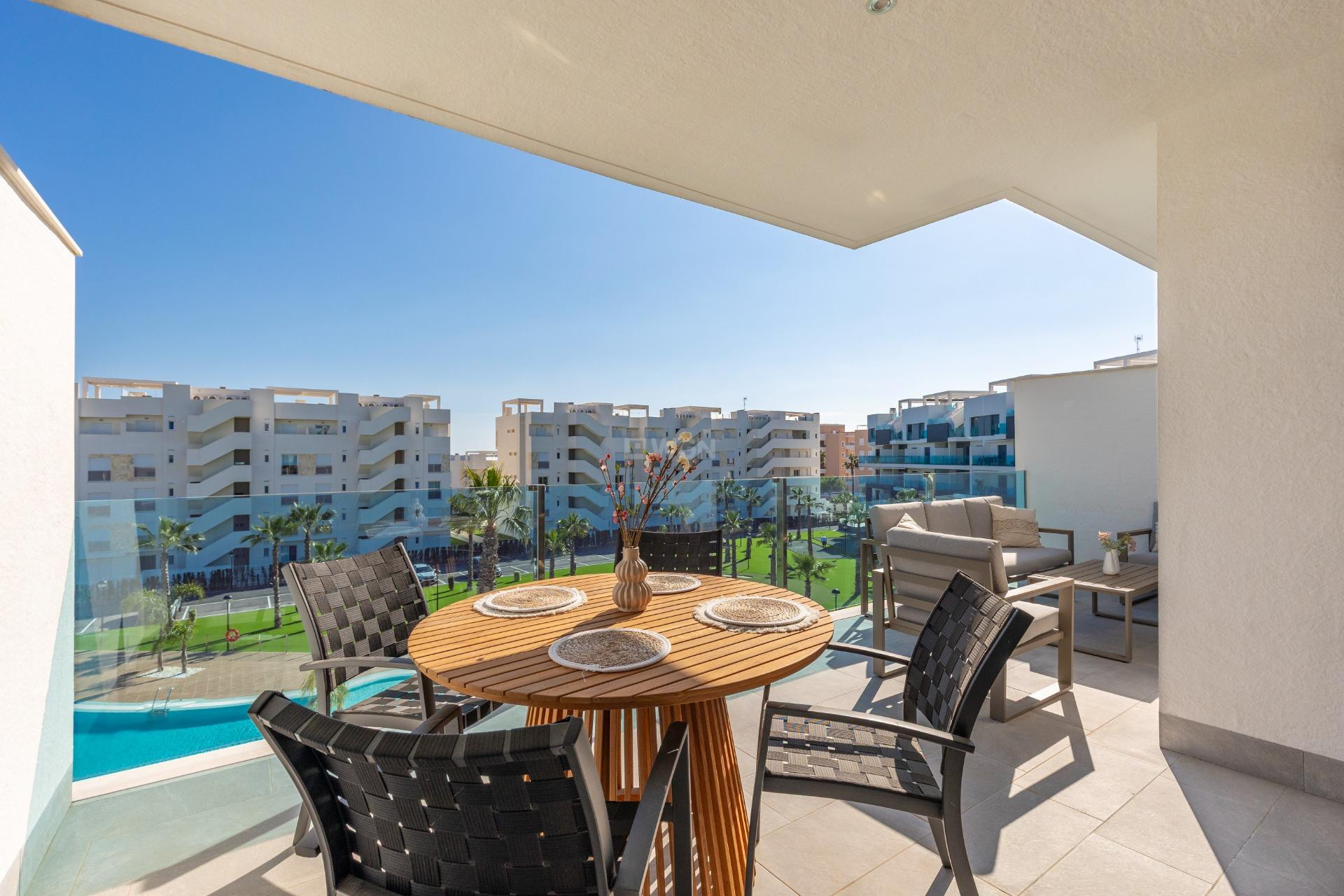 Resale - Apartment / flat - Guardamar del Segura - El Raso