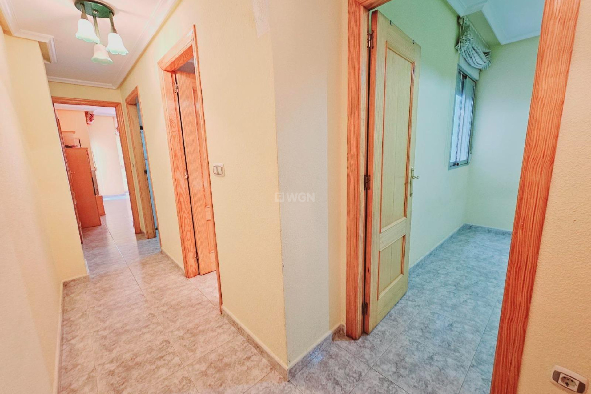 Resale - Apartment / flat - Guardamar del Segura - Pueblo