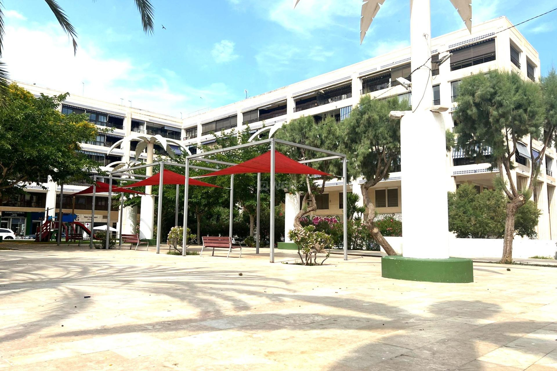 Resale - Apartment / flat - Guardamar del Segura - Pueblo