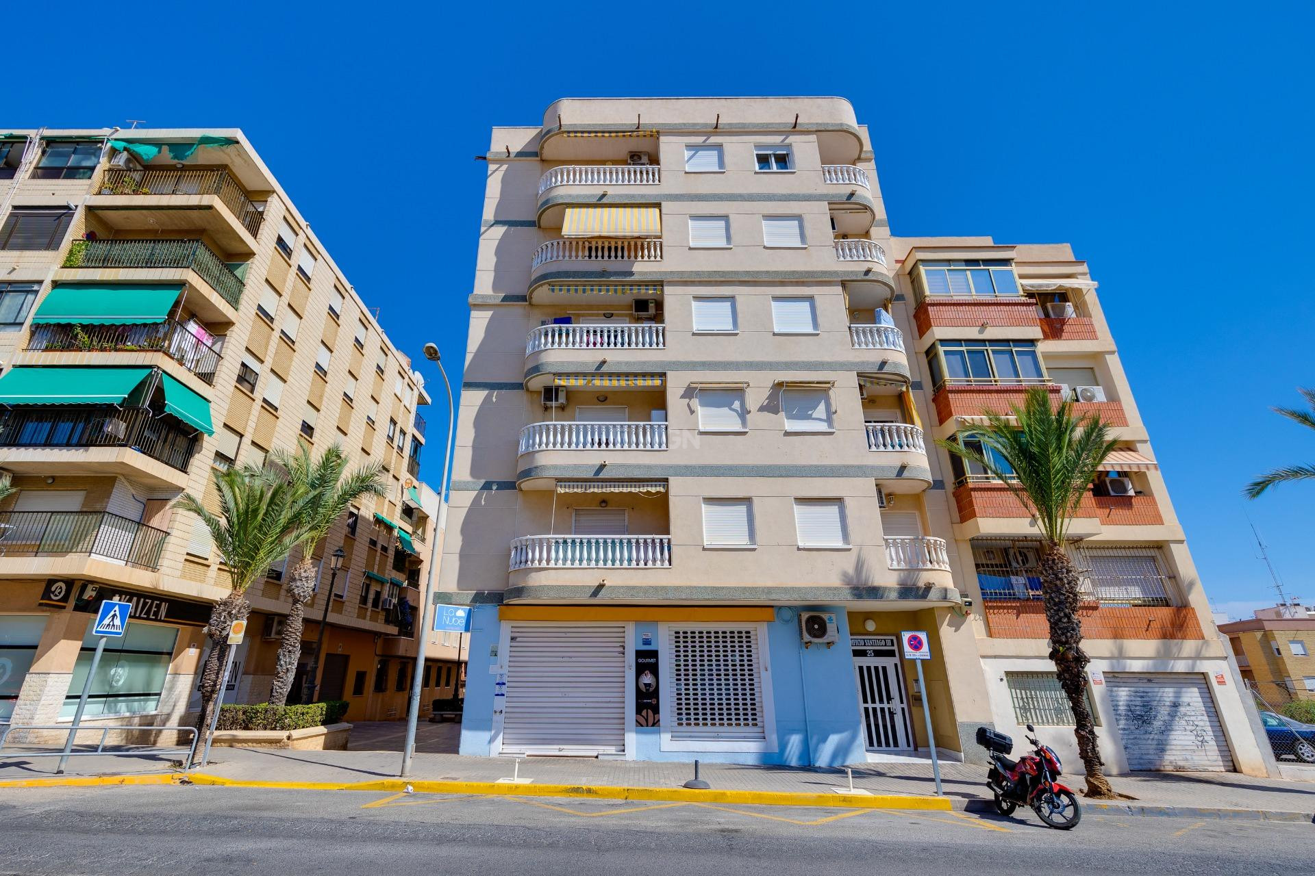 Resale - Apartment / flat - Guardamar del Segura - Pueblo