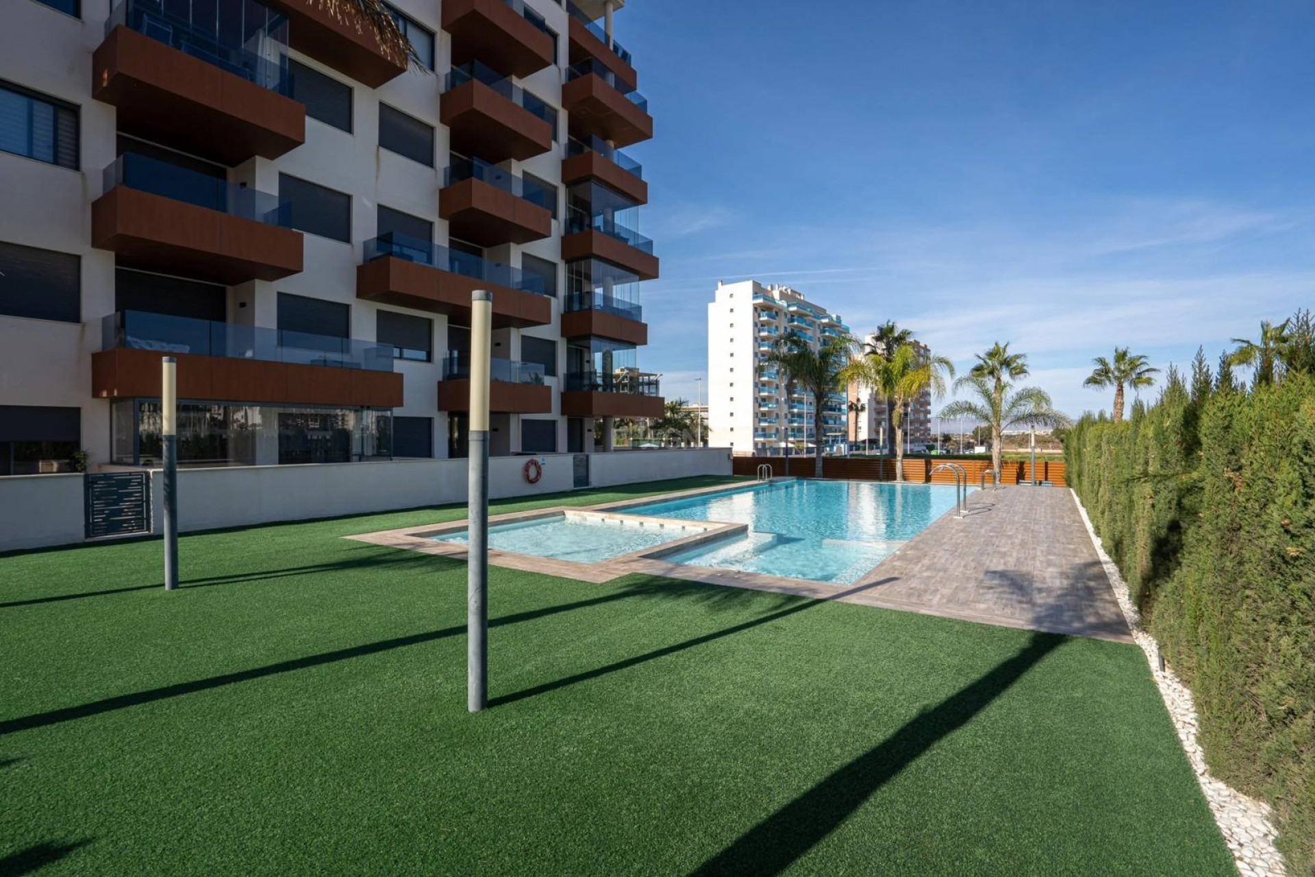 Resale - Apartment / flat - Guardamar del Segura - Puerto Deportivo