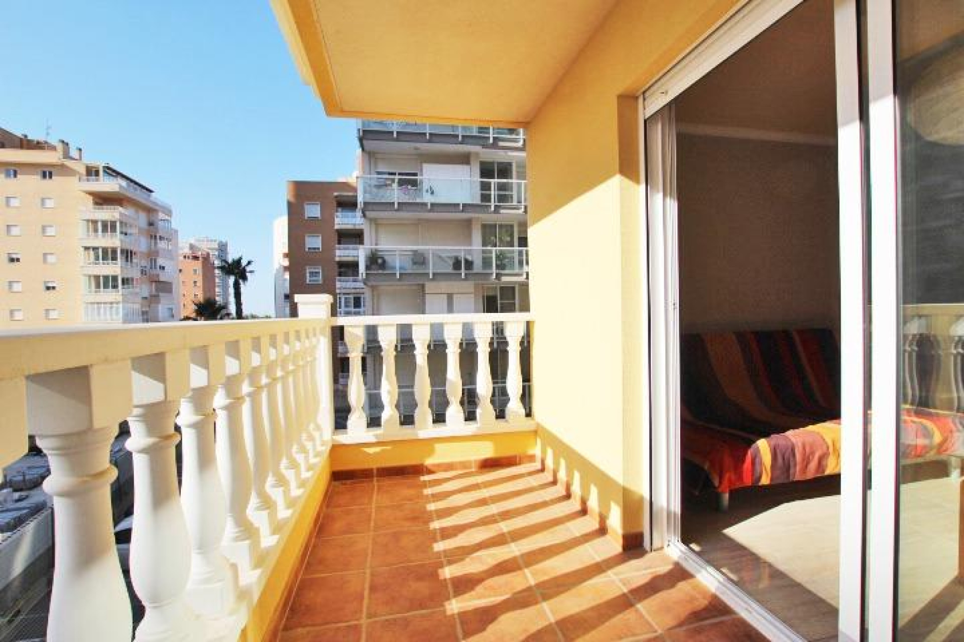 Resale - Apartment / flat - Guardamar del Segura - Puerto Deportivo