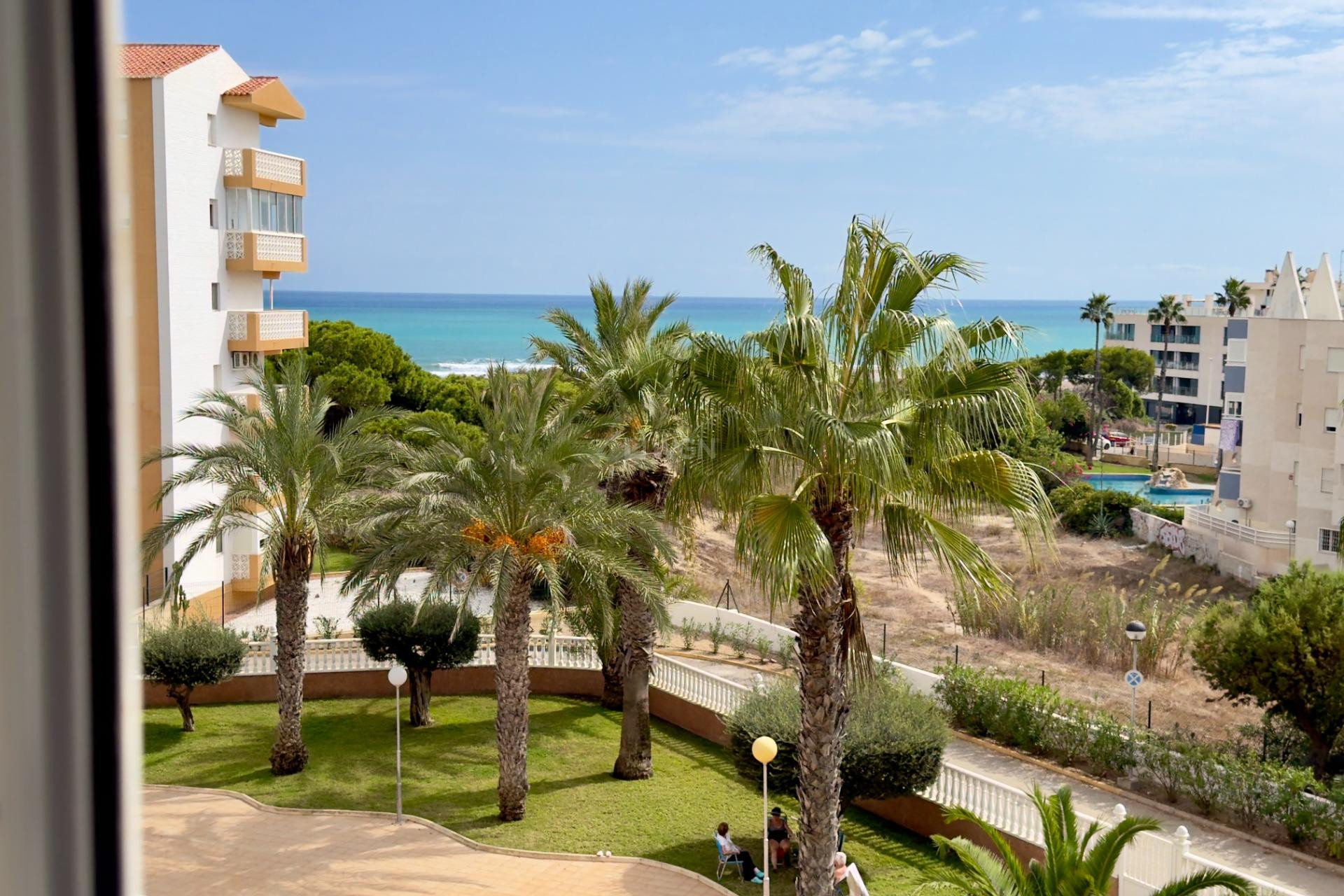 Resale - Apartment / flat - Guardamar del Segura - Urbanizaciones