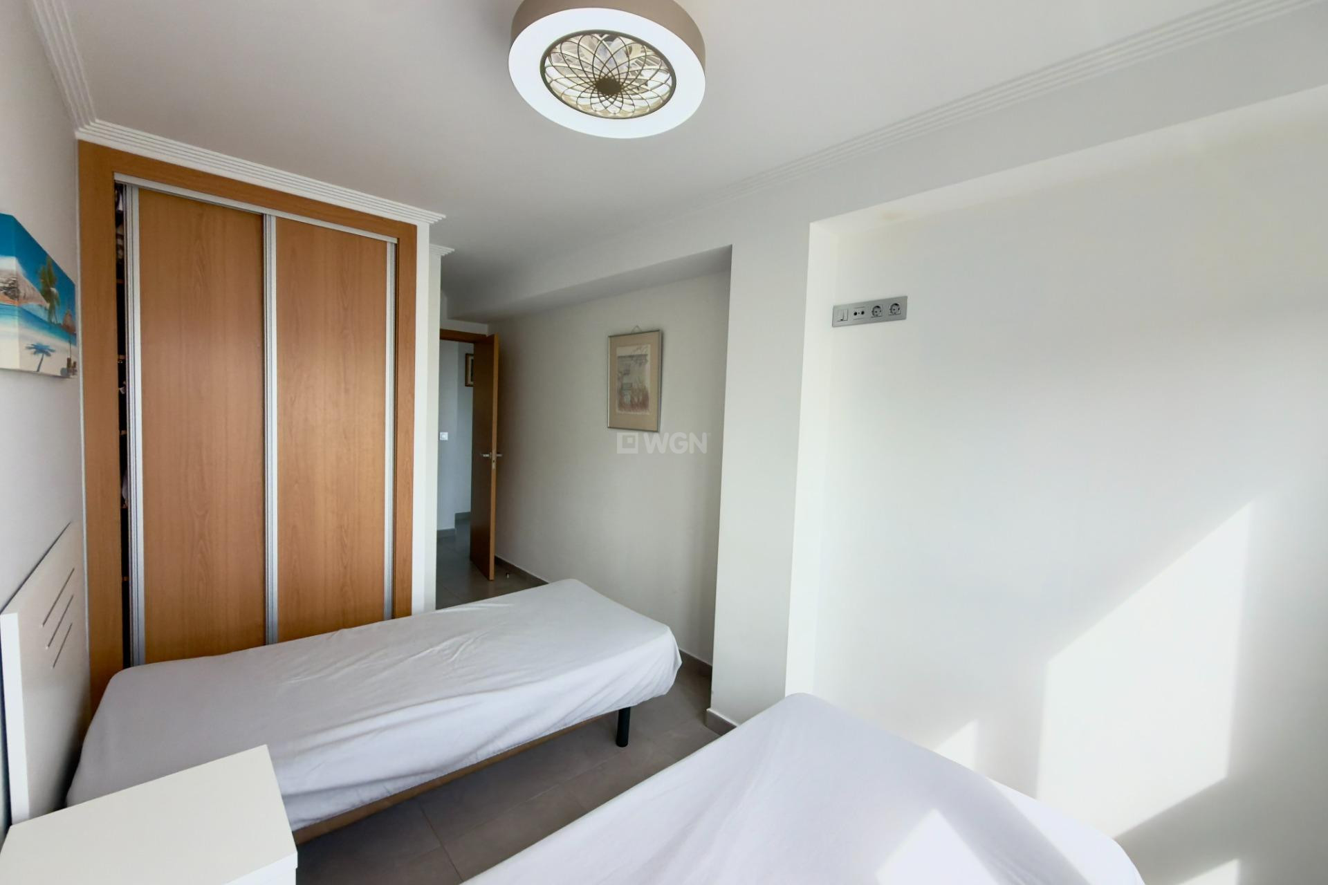 Resale - Apartment / flat - Guardamar del Segura - Urbanizaciones