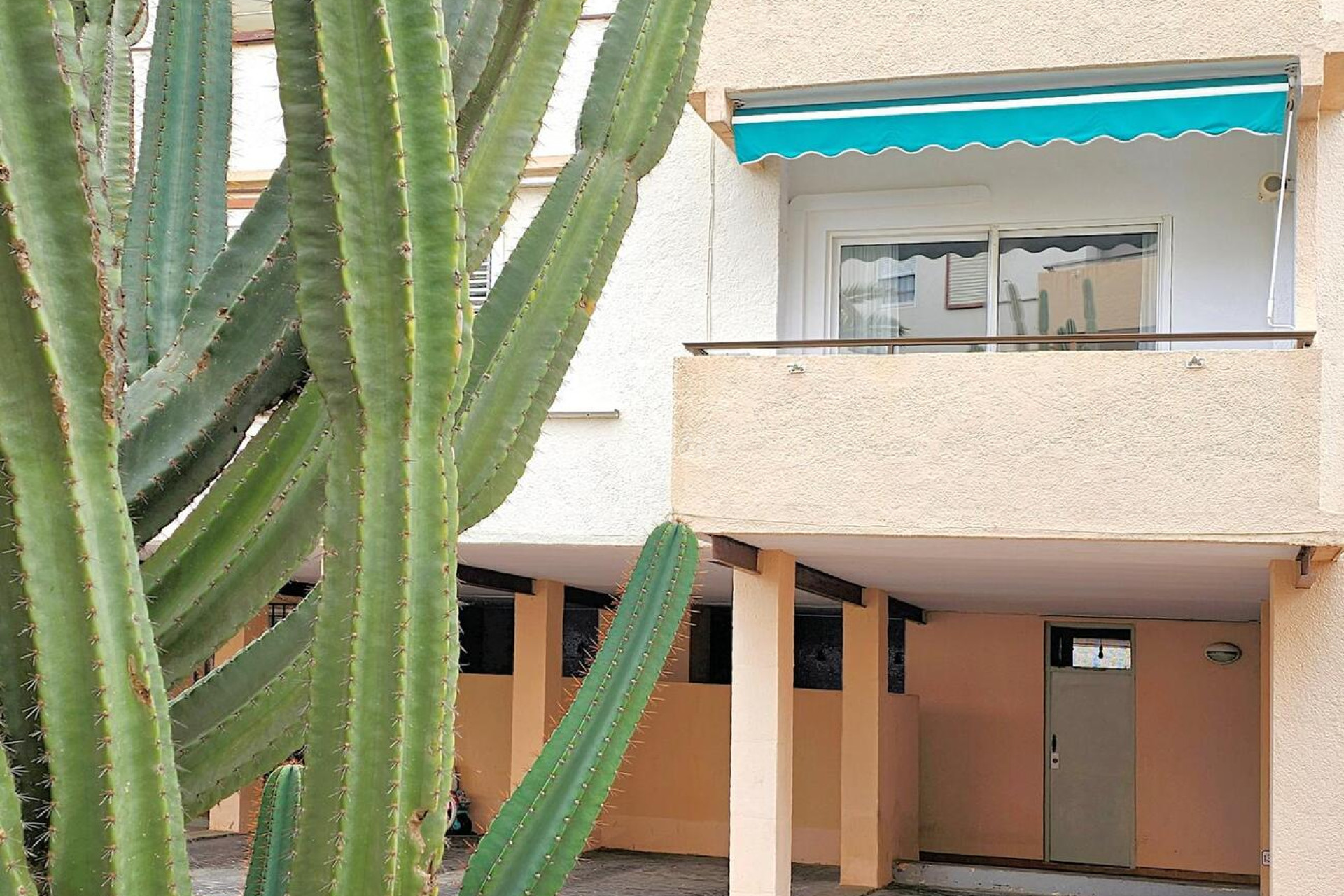 Resale - Apartment / flat - Jávea - Costa Blanca