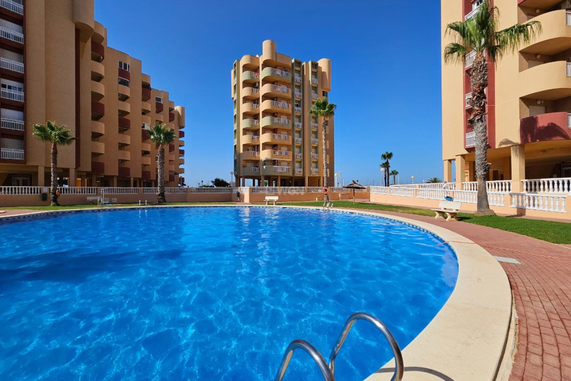 Resale - Apartment / flat - La Manga del Mar Menor - Costa Calida