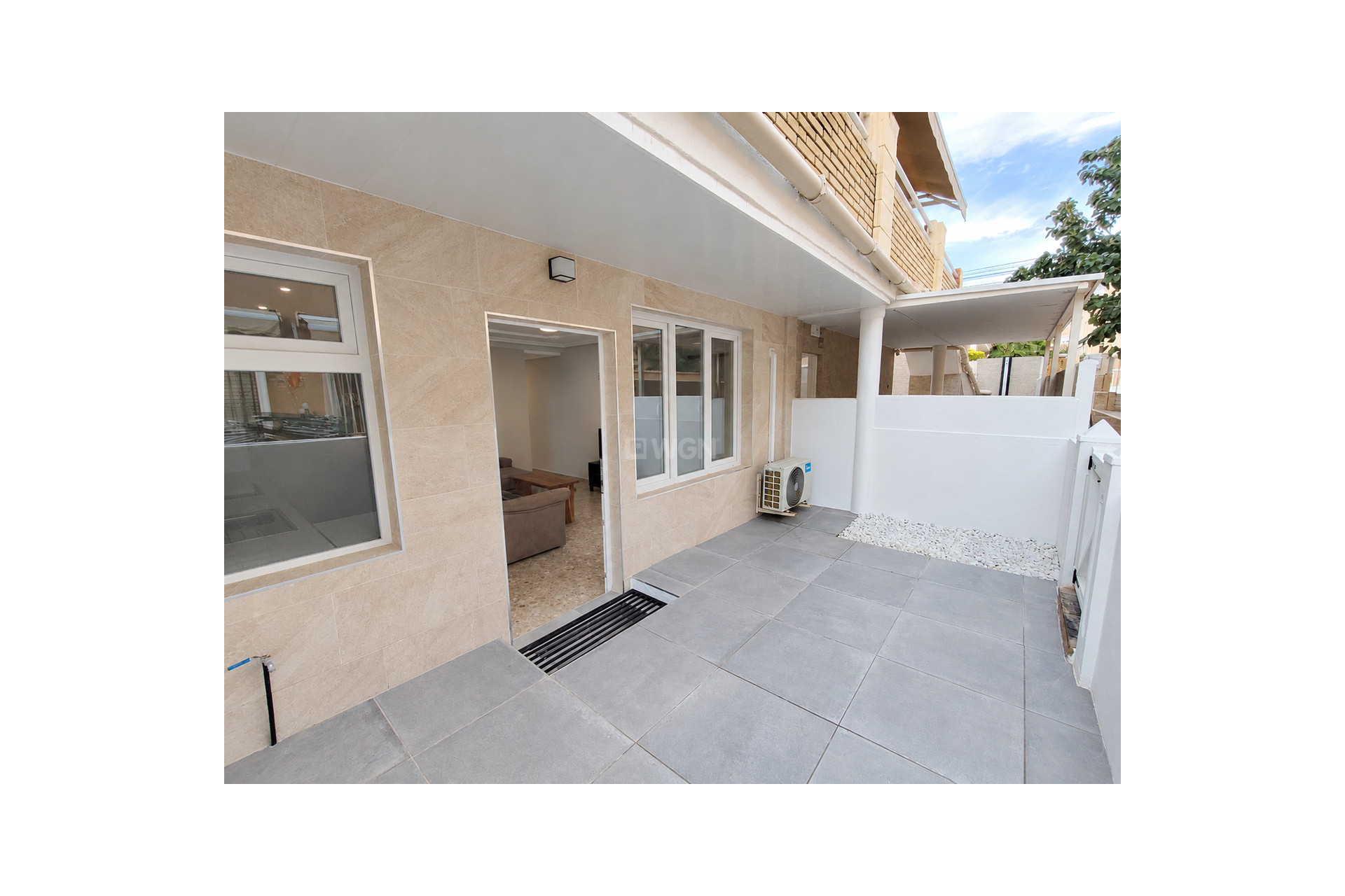 Resale - Apartment / flat - La Mata - Costa Blanca