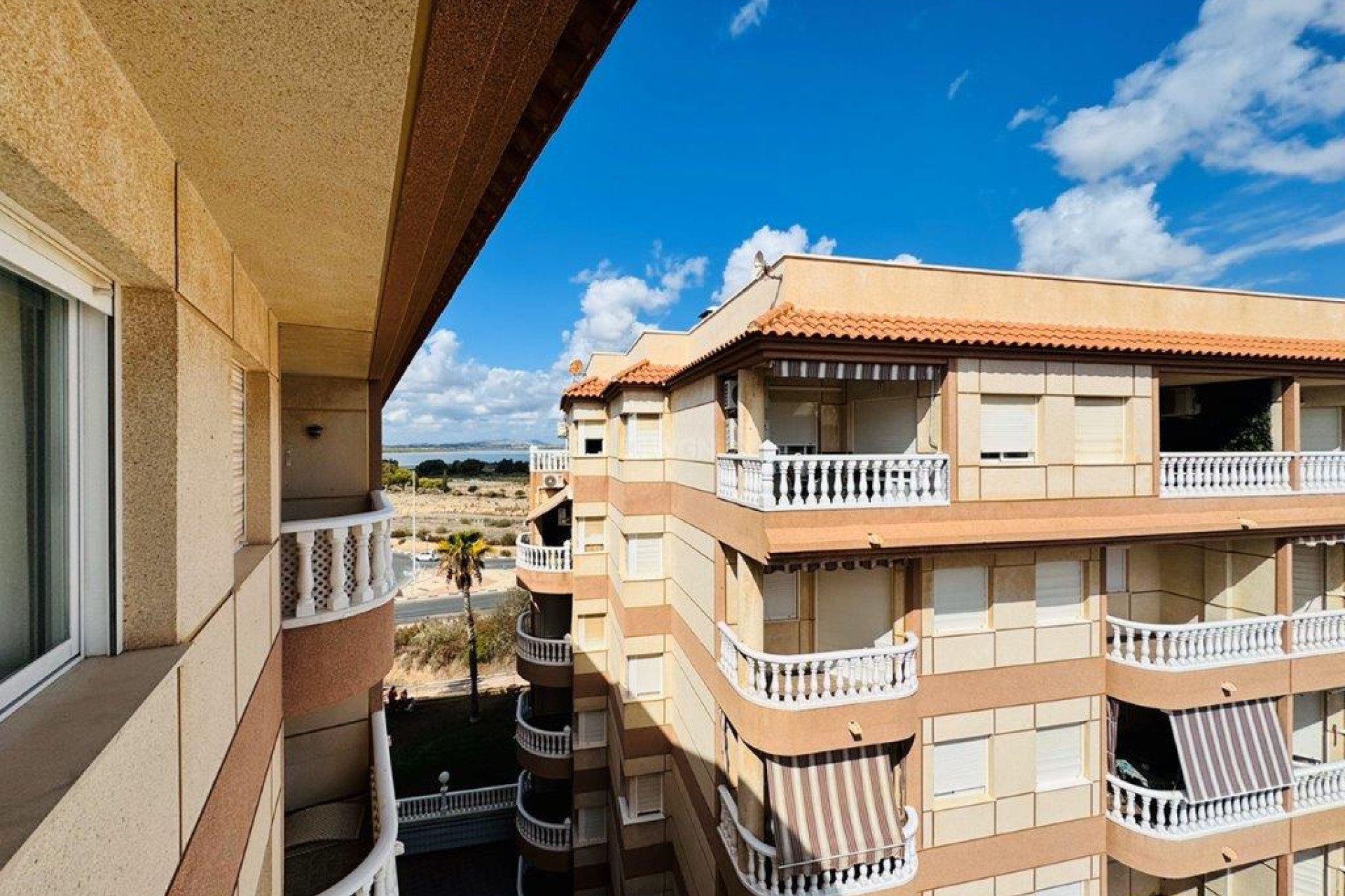 Resale - Apartment / flat - La Mata - Costa Blanca