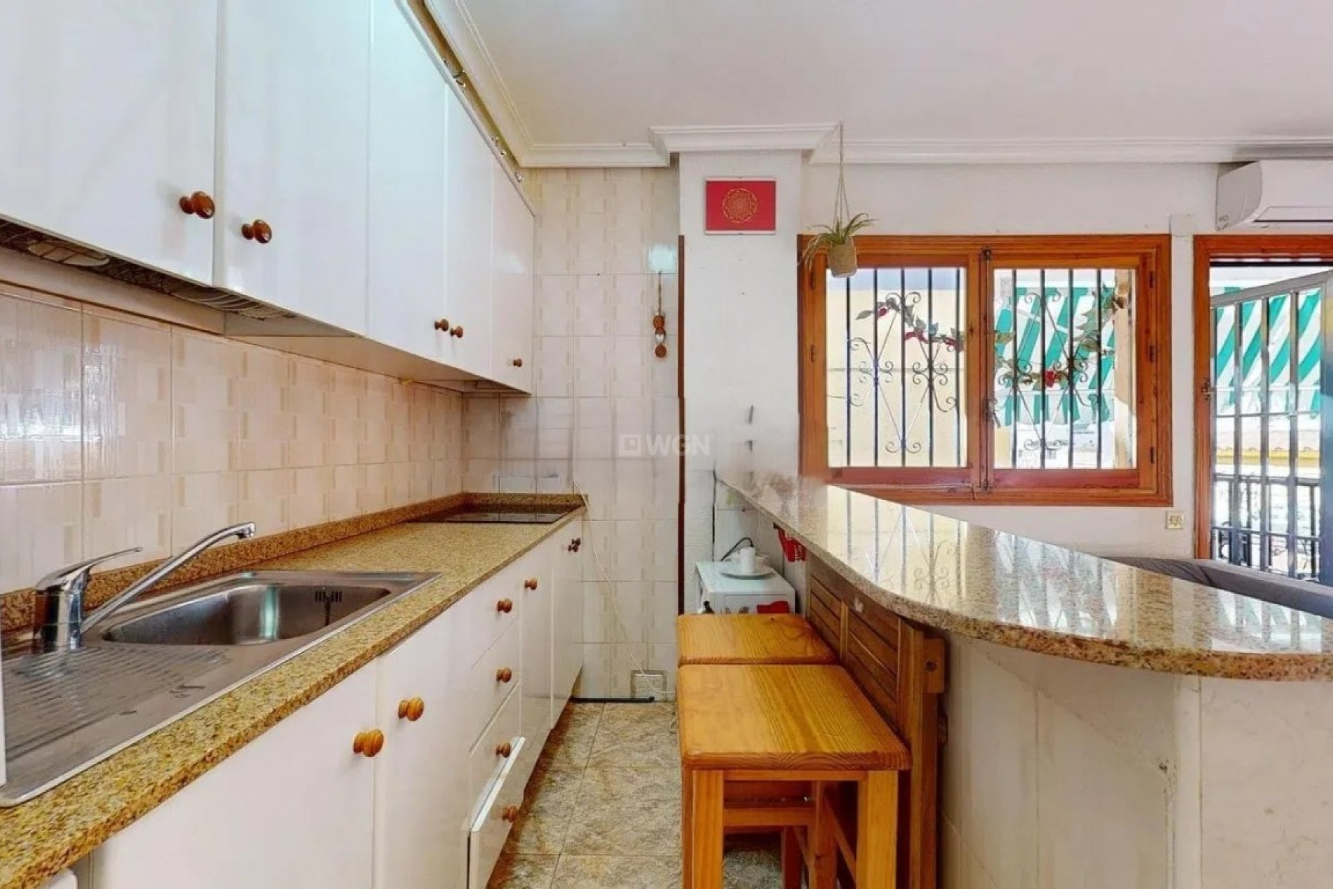 Resale - Apartment / flat - La Mata - Costa Blanca