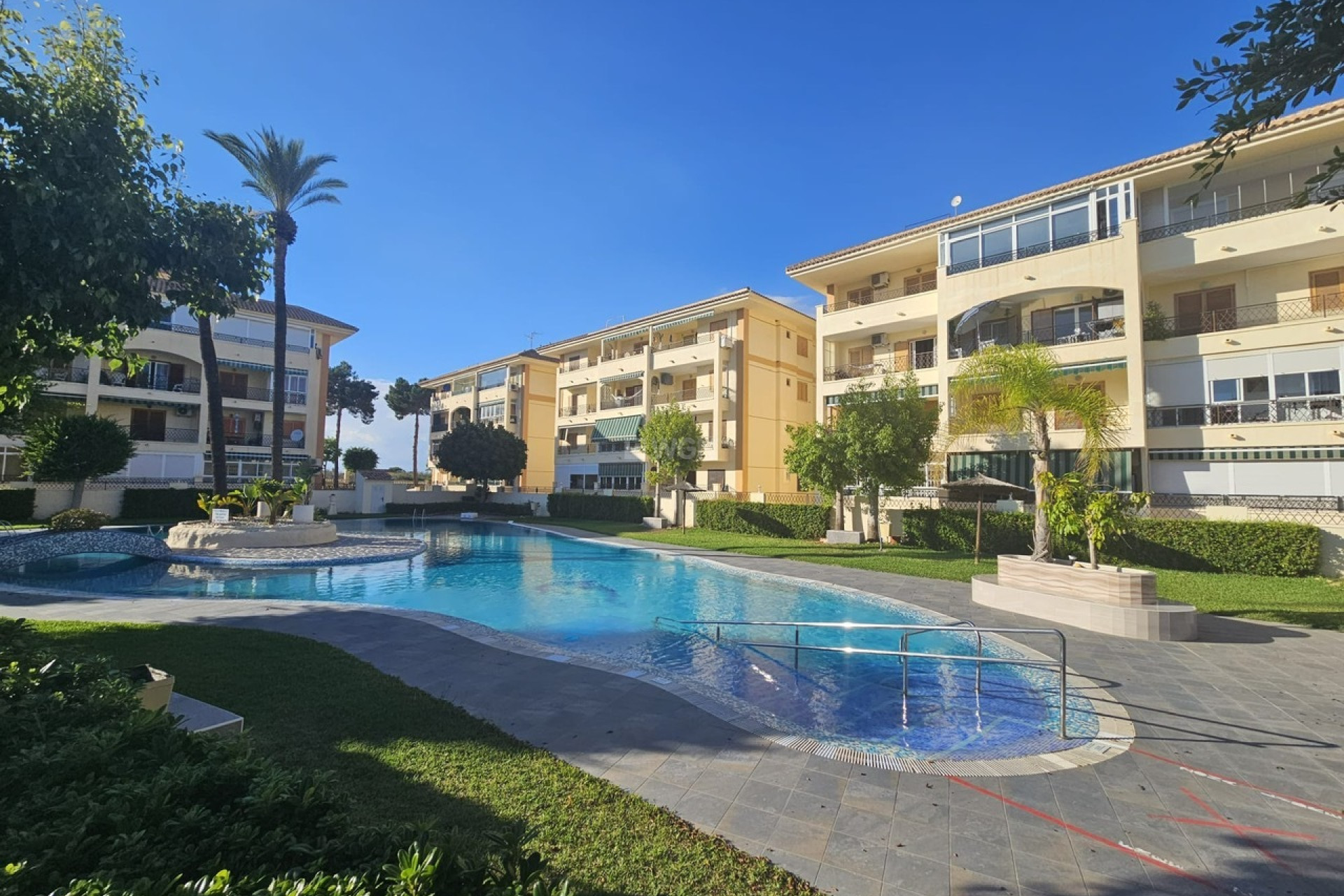 Resale - Apartment / flat - La Mata - Costa Blanca