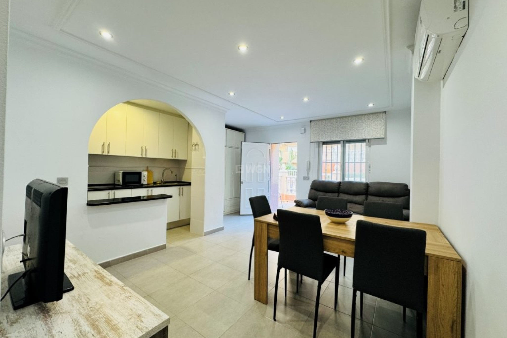 Resale - Apartment / flat - La Mata - Costa Blanca