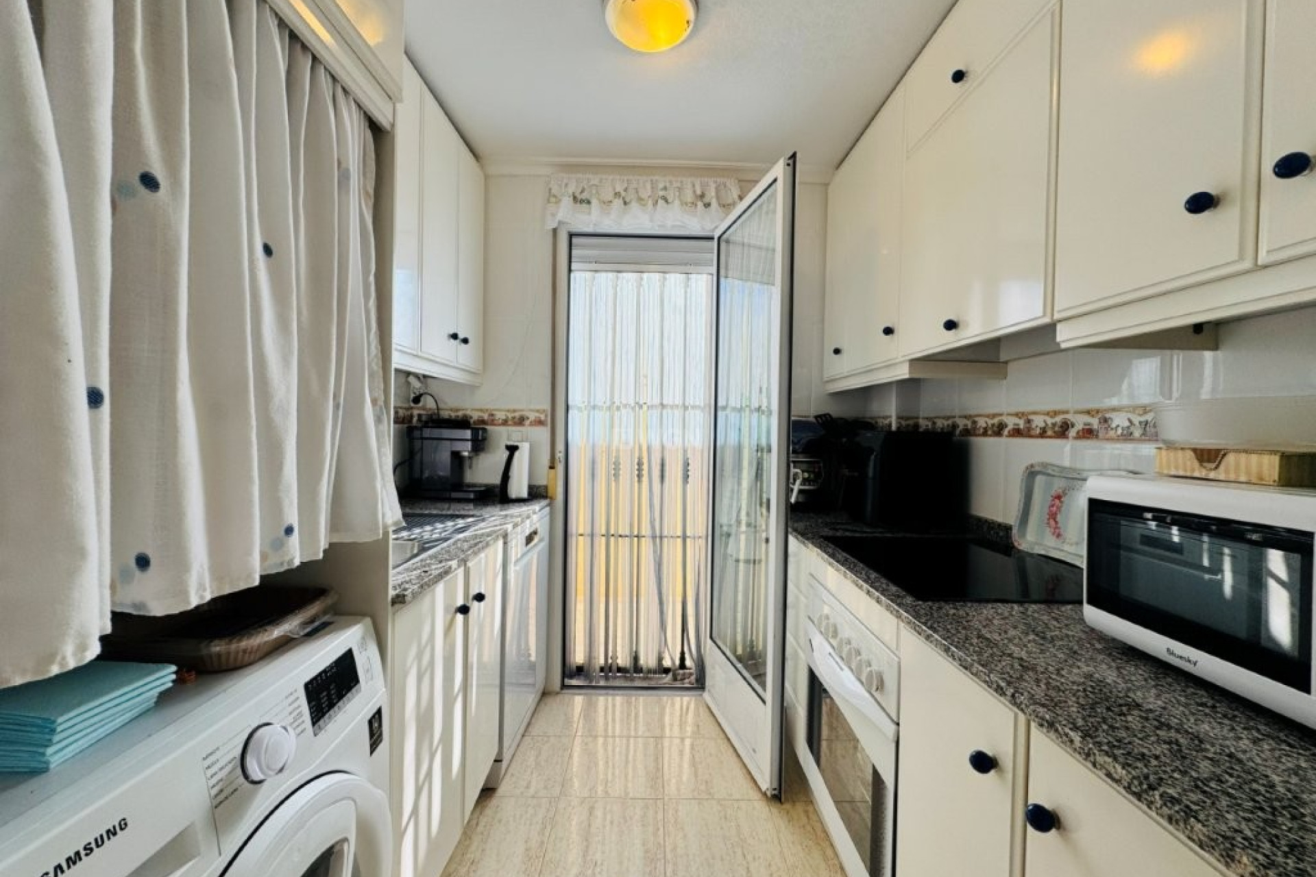 Resale - Apartment / flat - La Mata - Costa Blanca