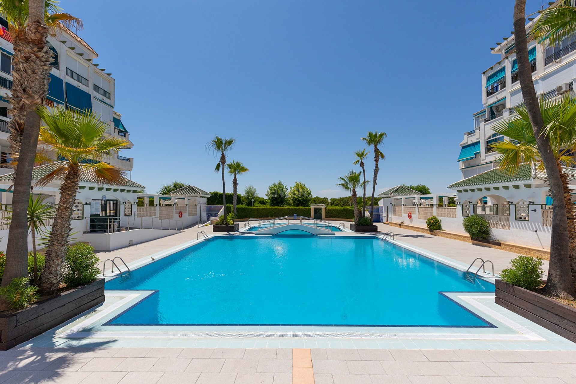 Resale - Apartment / flat - La Mata - Costa Blanca