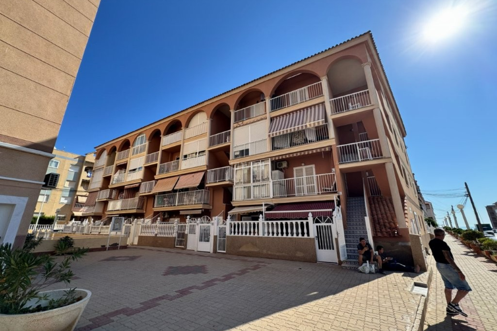 Resale - Apartment / flat - La Mata - Costa Blanca