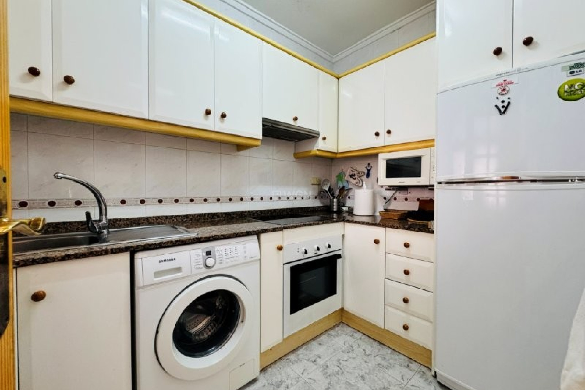 Resale - Apartment / flat - La Mata - Costa Blanca