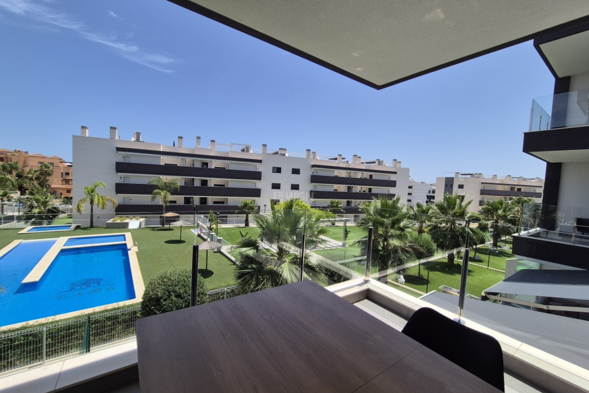 Resale - Apartment / flat - Las Filipinas - Inland