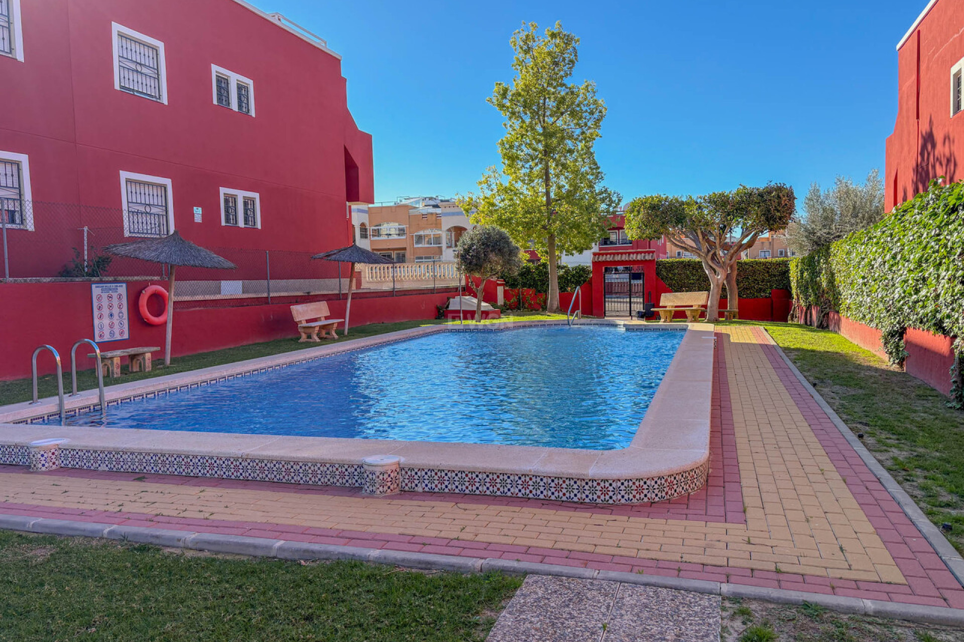 Resale - Apartment / flat - Los Altos - Costa Blanca