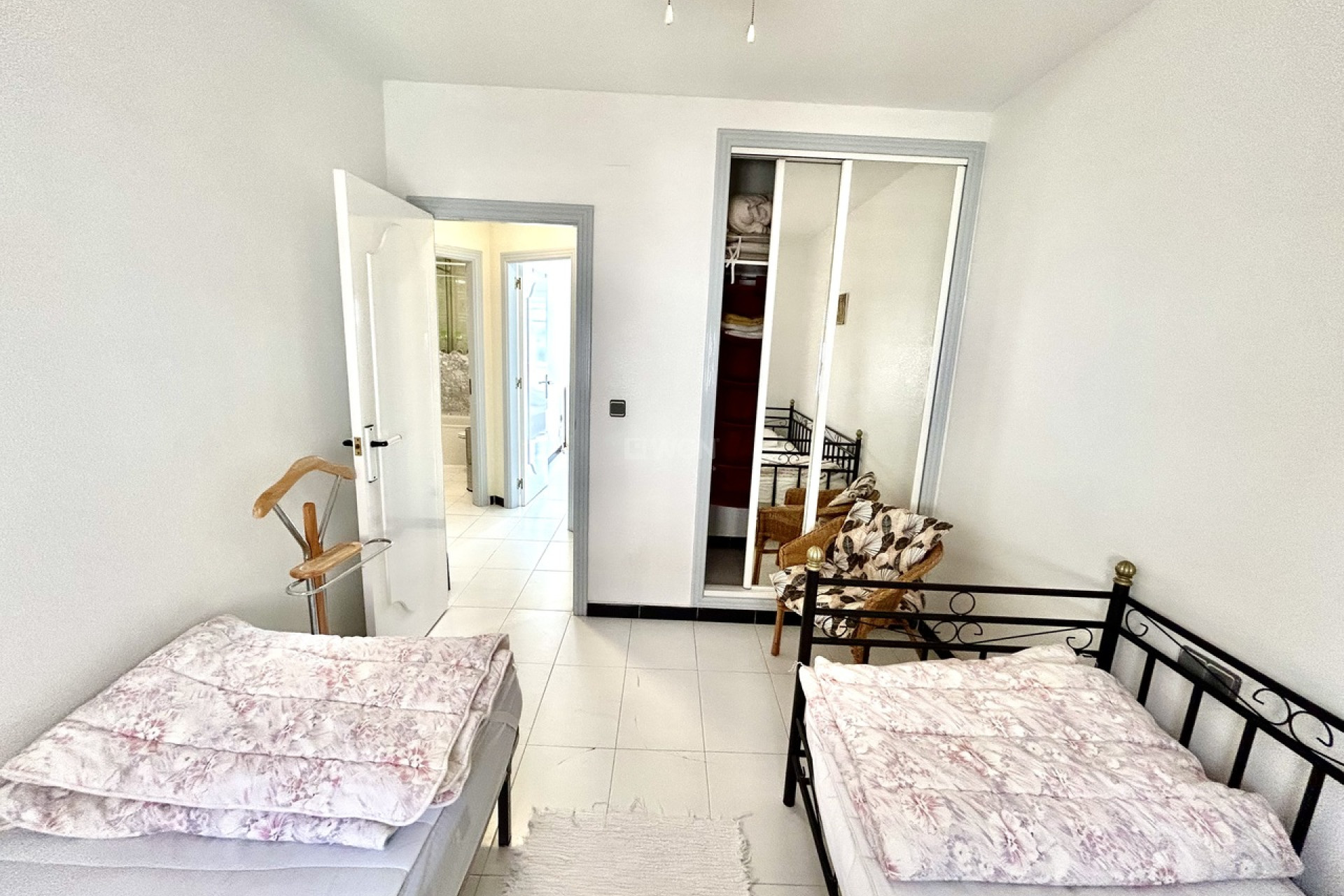 Resale - Apartment / flat - Los Altos - Costa Blanca