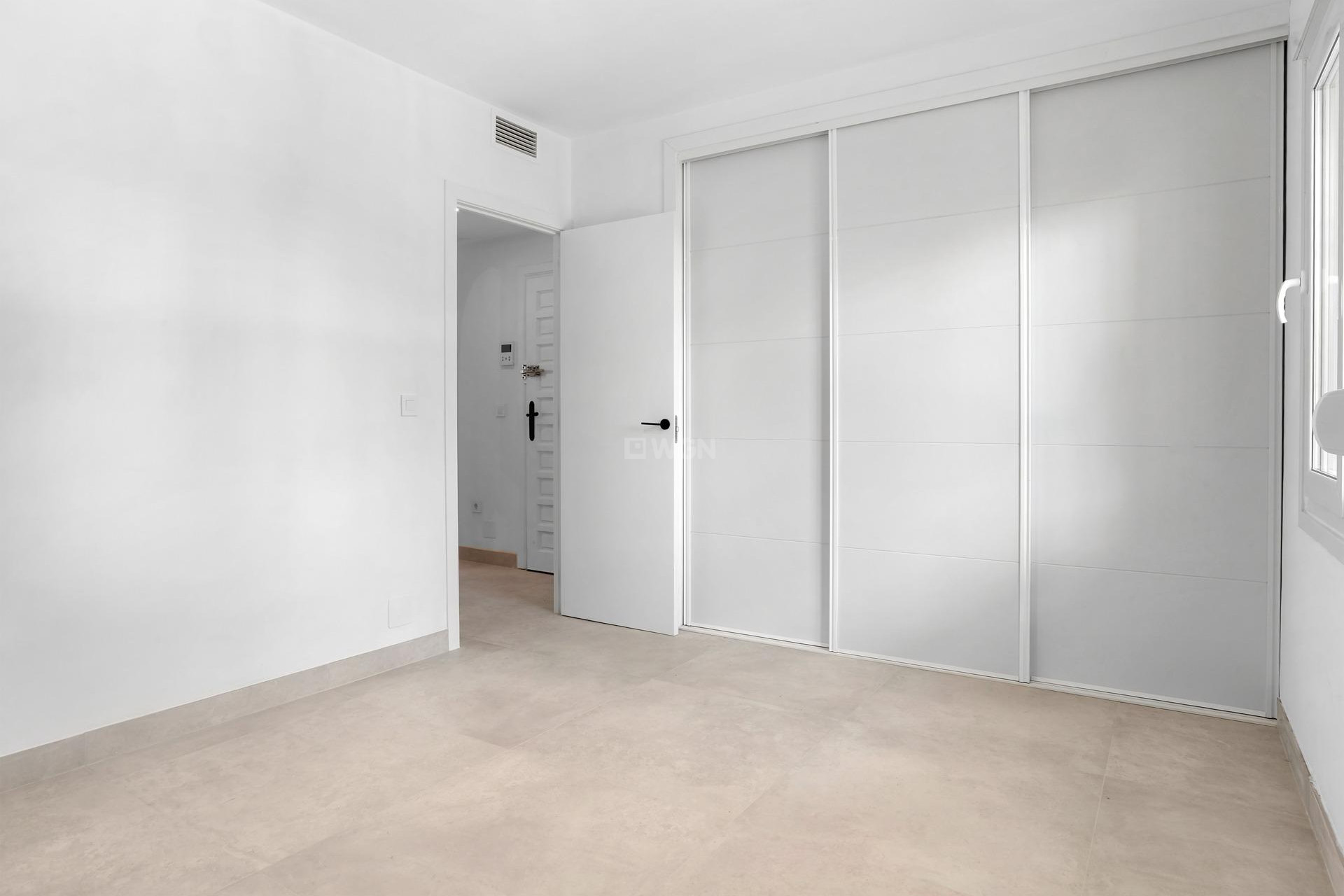 Resale - Apartment / flat - Marbella - Nueva Andalucia