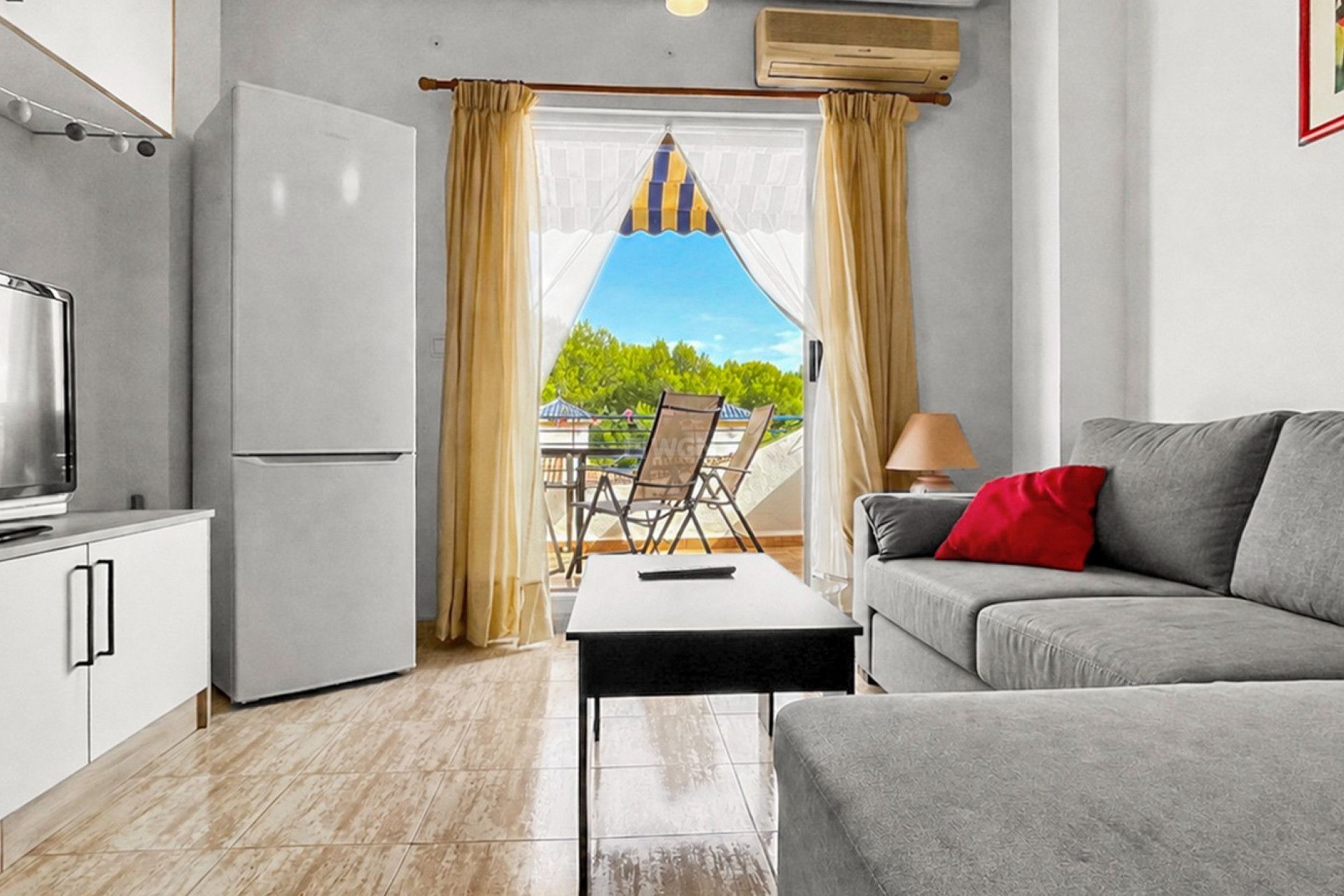 Resale - Apartment / flat - Mil Palmeras - Costa Blanca