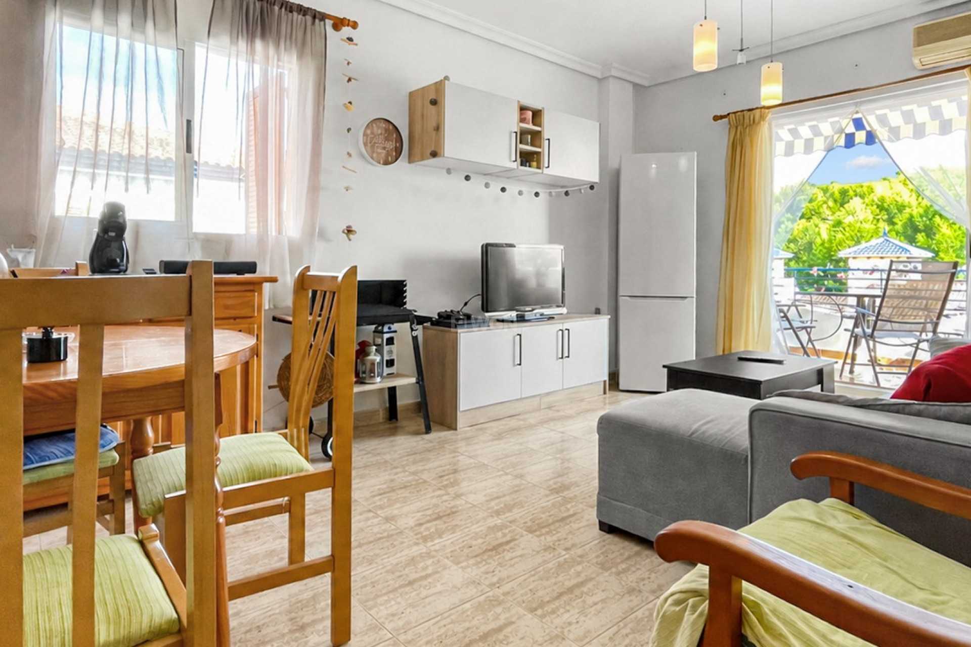 Resale - Apartment / flat - Mil Palmeras - Costa Blanca