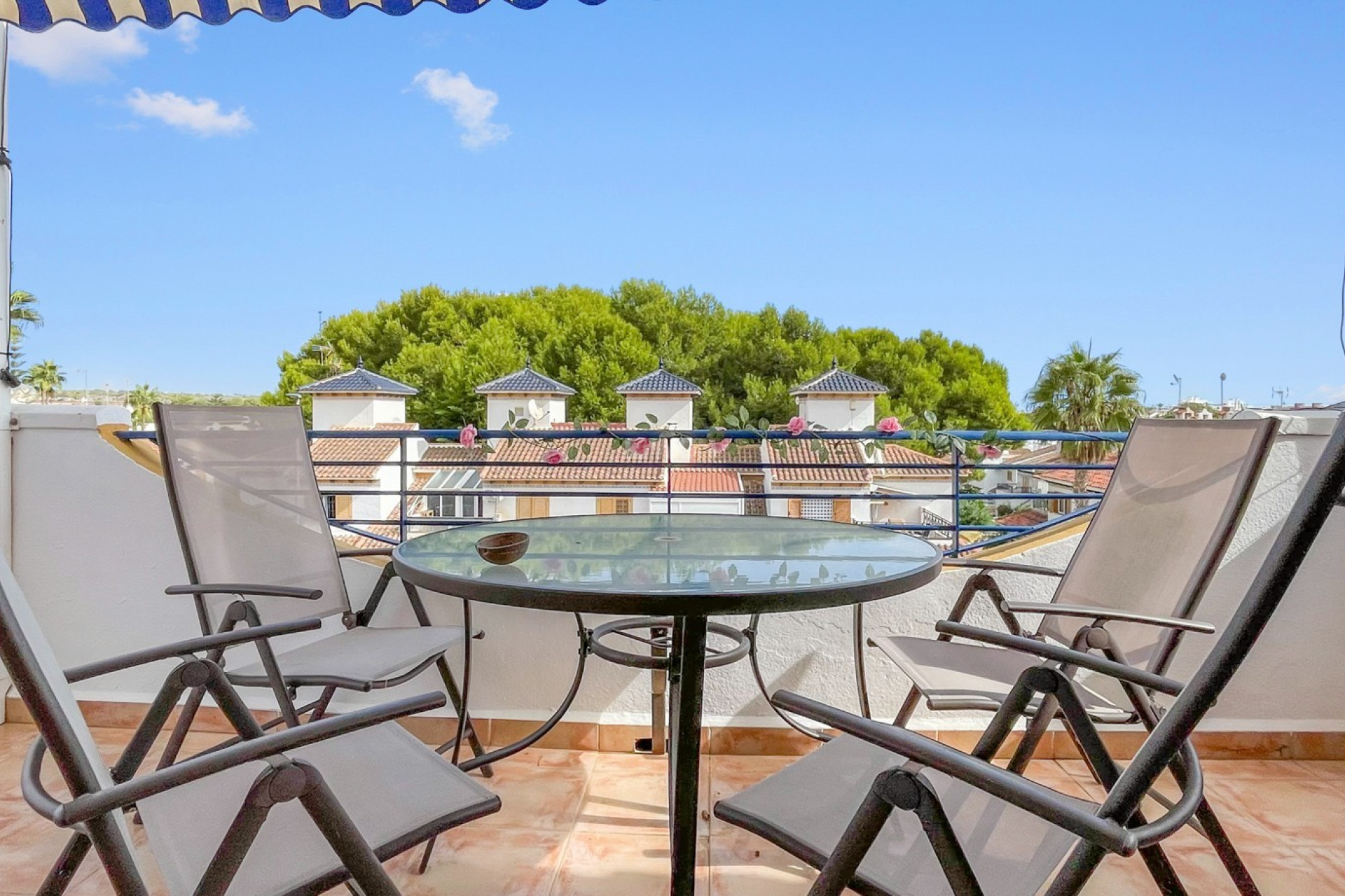 Resale - Apartment / flat - Mil Palmeras - Costa Blanca