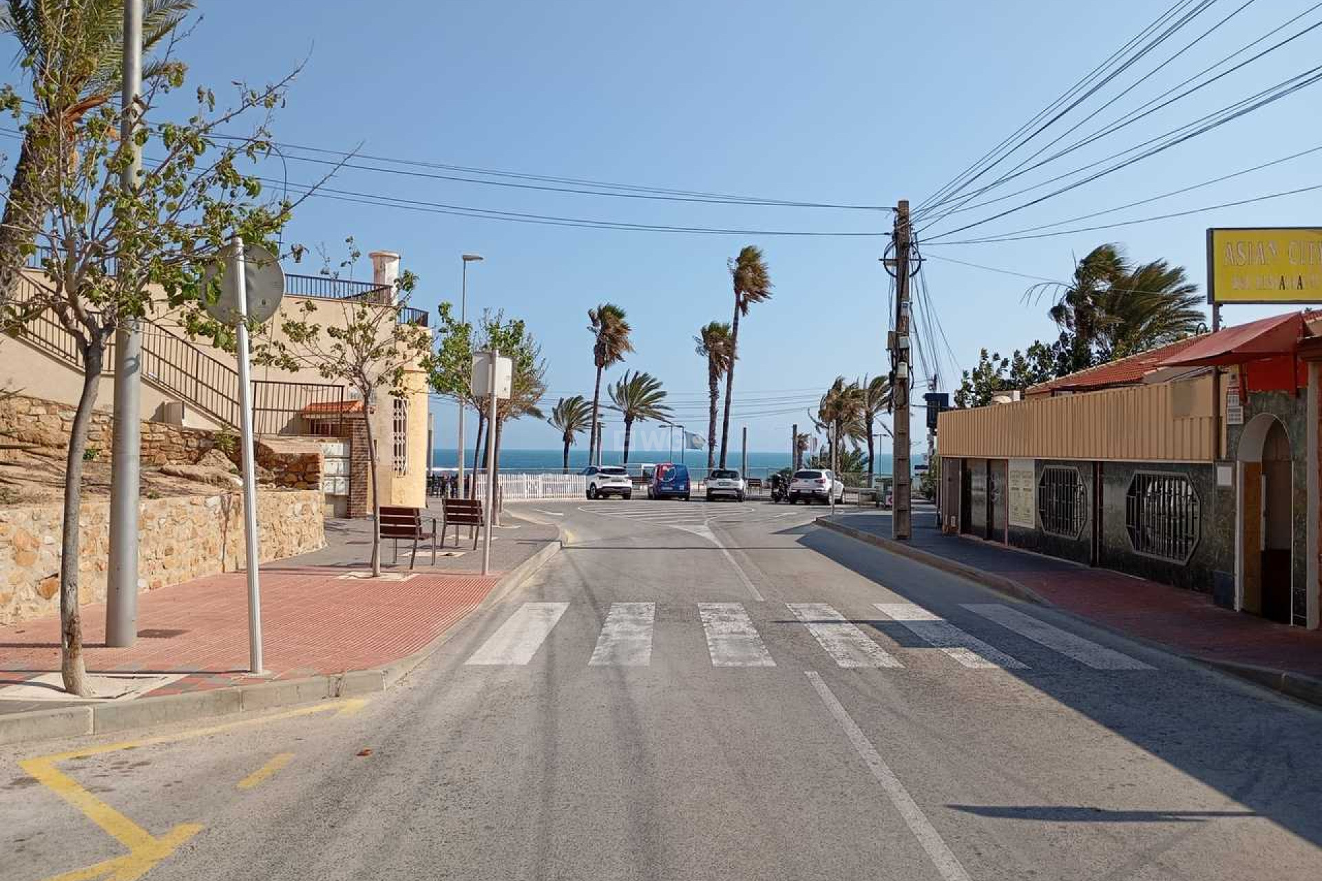 Resale - Apartment / flat - Mil Palmeras - Costa Blanca