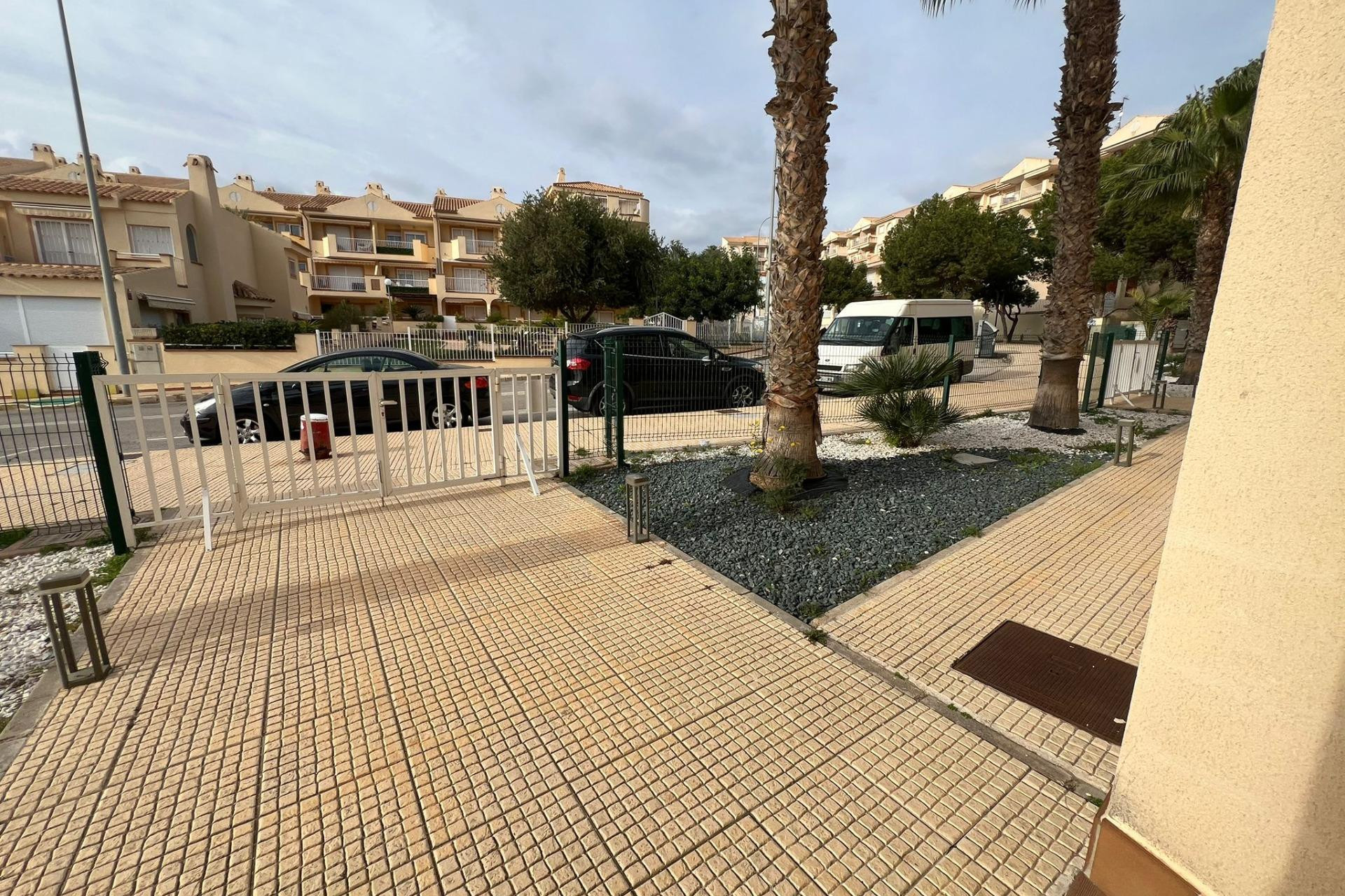 Resale - Apartment / flat - Orihuela Costa - Campoamor