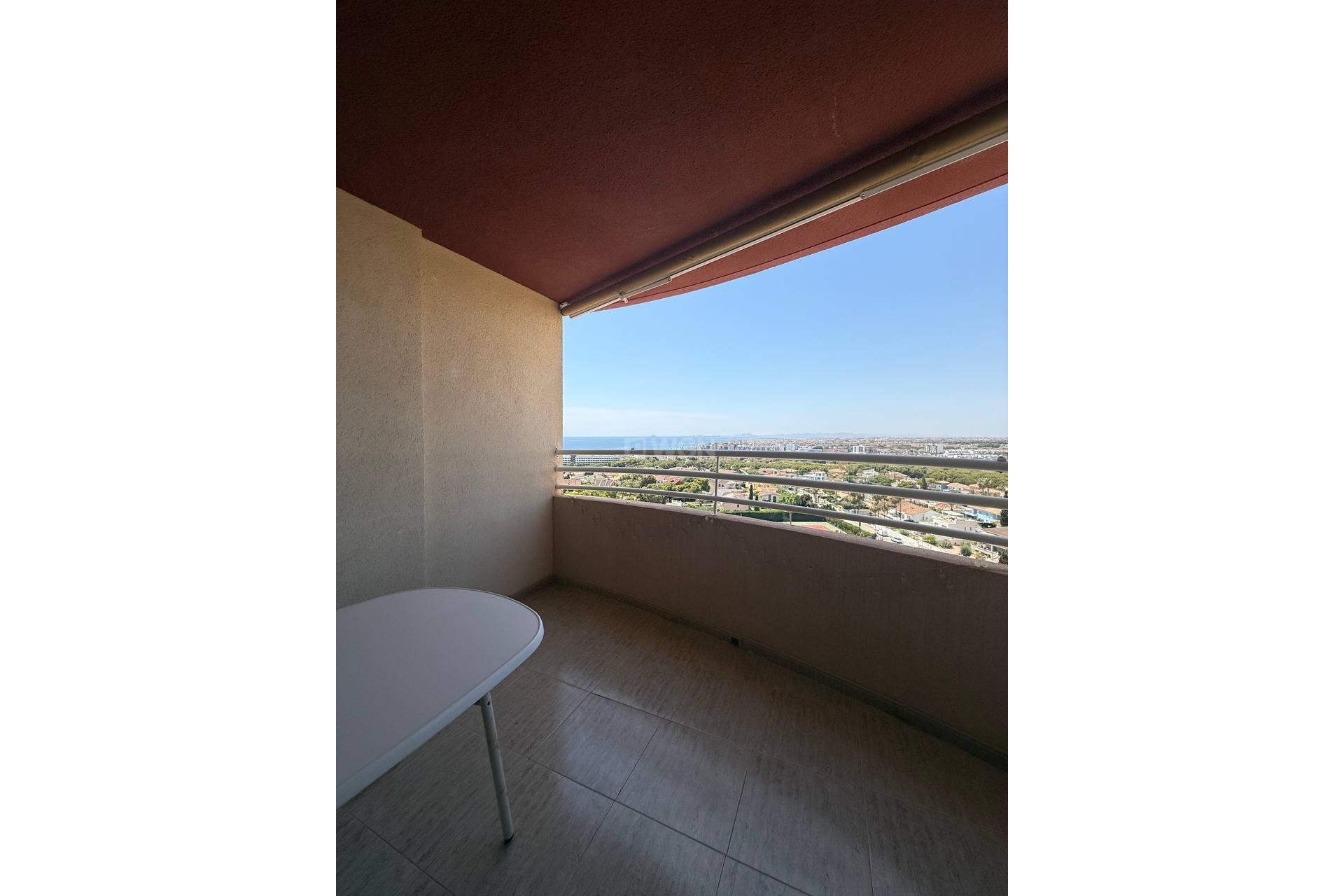 Resale - Apartment / flat - Orihuela Costa - Campoamor