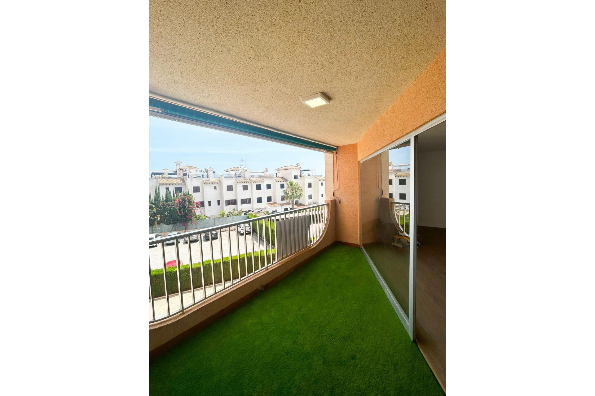 Resale - Apartment / flat - Orihuela Costa - La Regia