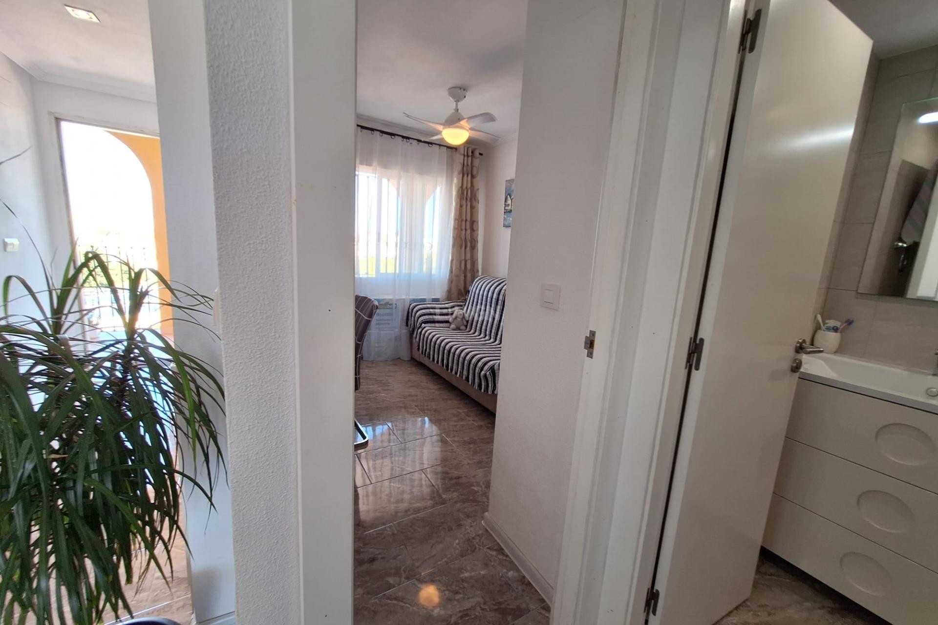 Resale - Apartment / flat - Orihuela Costa - La Zenia