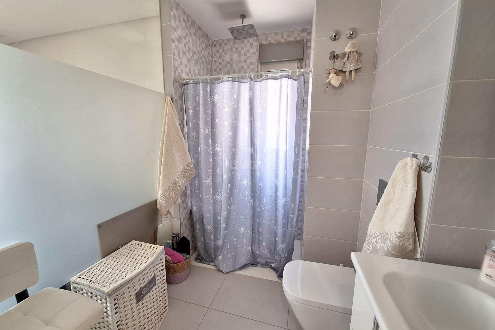 Resale - Apartment / flat - Orihuela Costa - Los Dolses