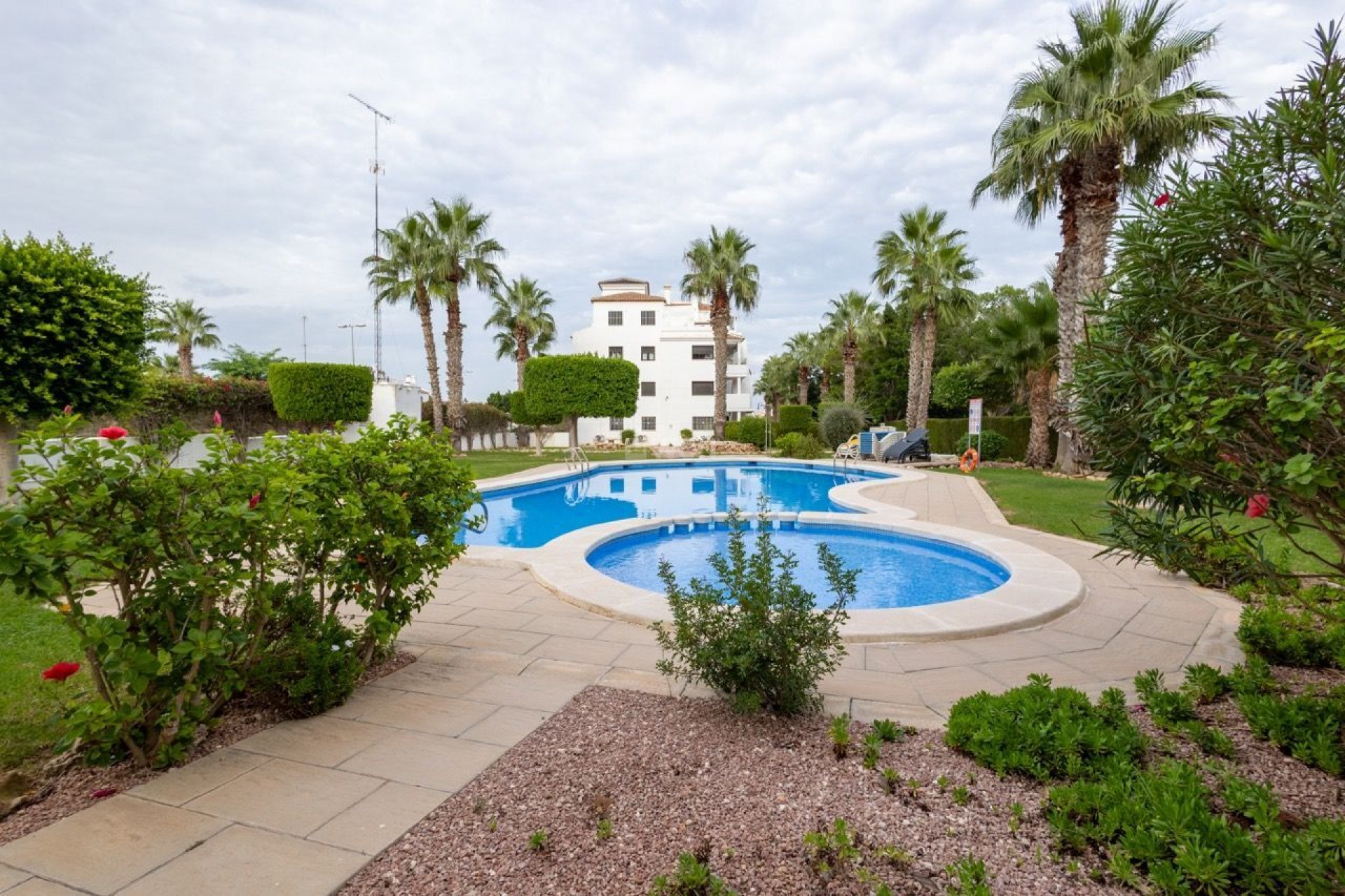 Resale - Apartment / flat - Orihuela Costa - Villamartín
