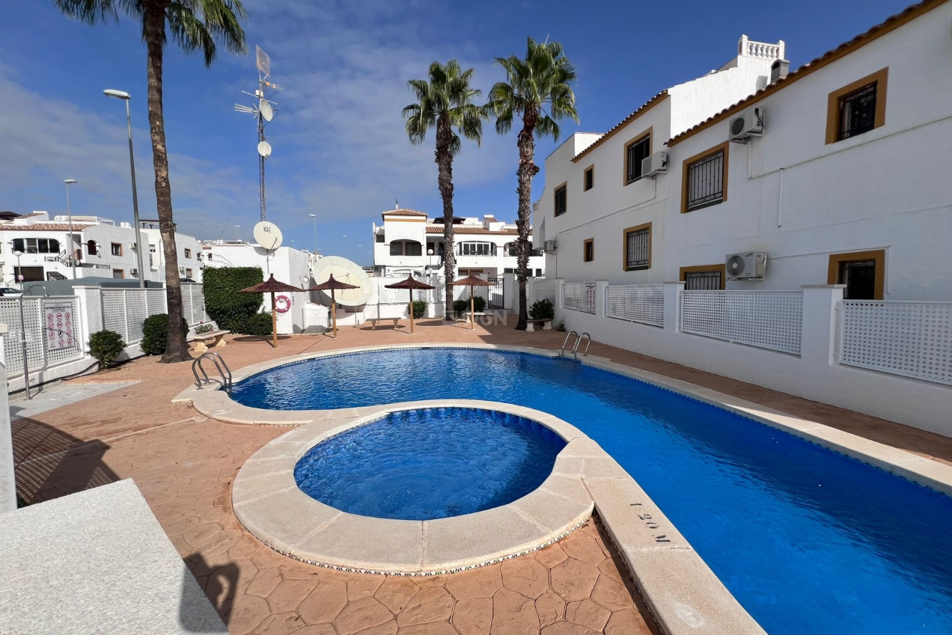 Resale - Apartment / flat - Orihuela - Inland