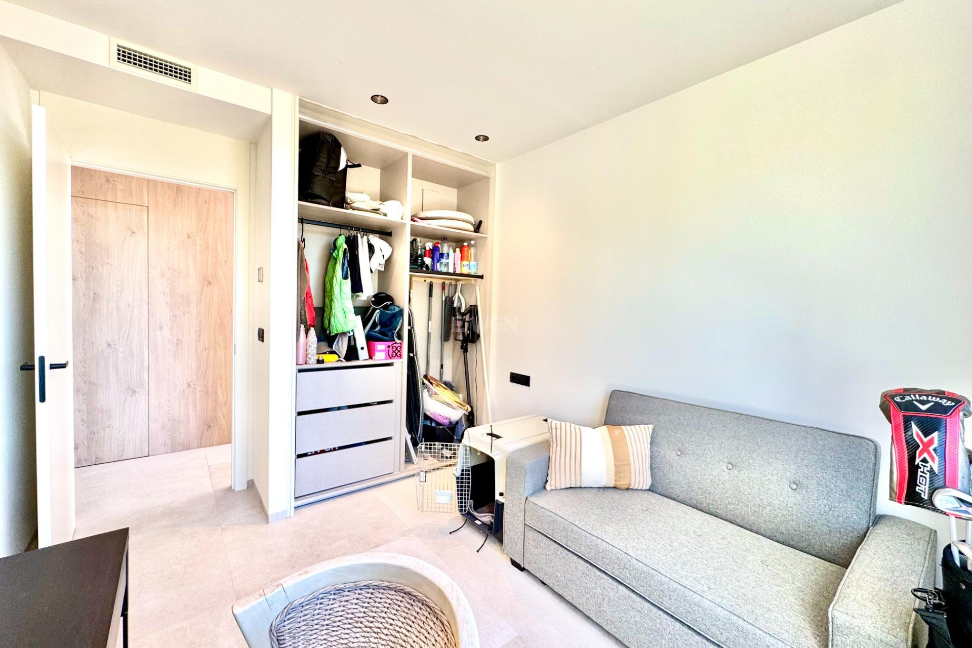 Resale - Apartment / flat - Orihuela - Las Colinas Golf