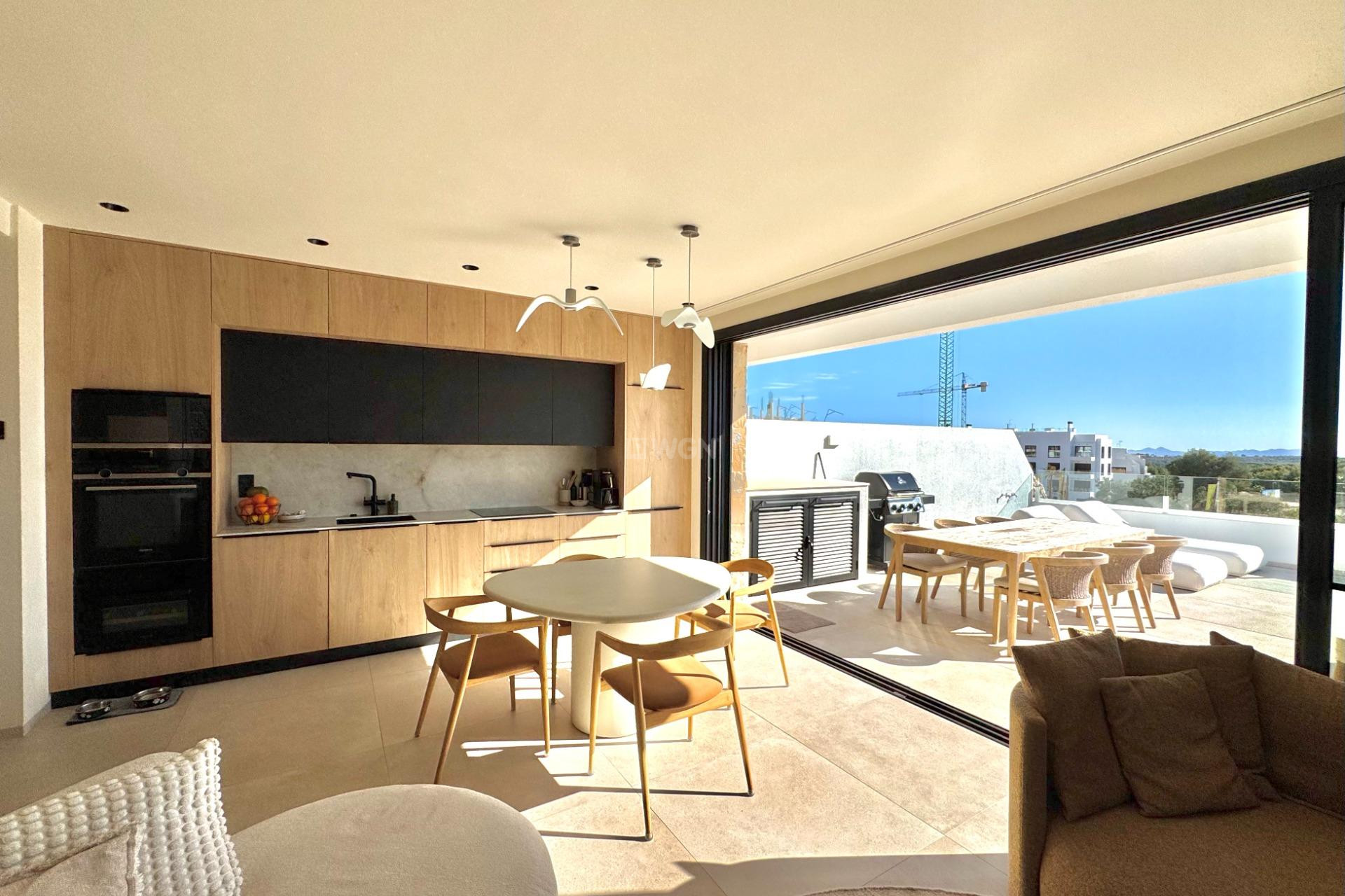 Resale - Apartment / flat - Orihuela - Las Colinas Golf