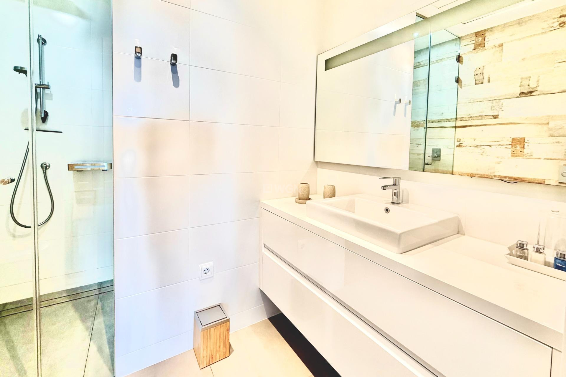 Resale - Apartment / flat - Orihuela - Las Colinas Golf