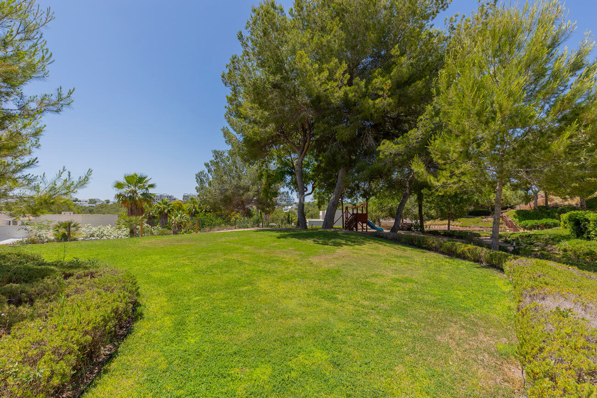 Resale - Apartment / flat - Orihuela - Las Colinas