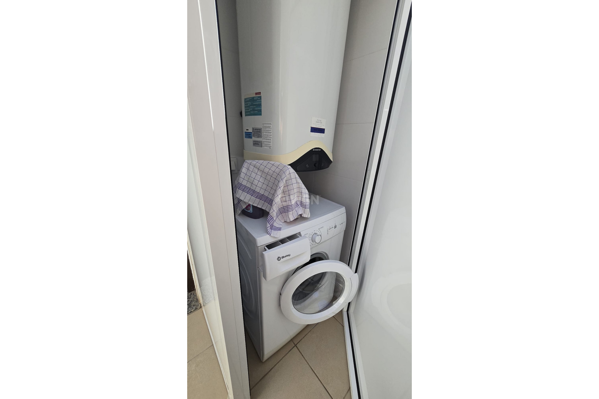 Resale - Apartment / flat - Pilar de la Horadada - Costa Blanca