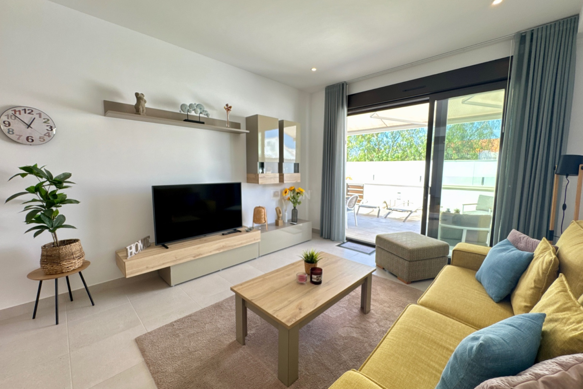 Resale - Apartment / flat - Pilar de la Horadada - Costa Blanca