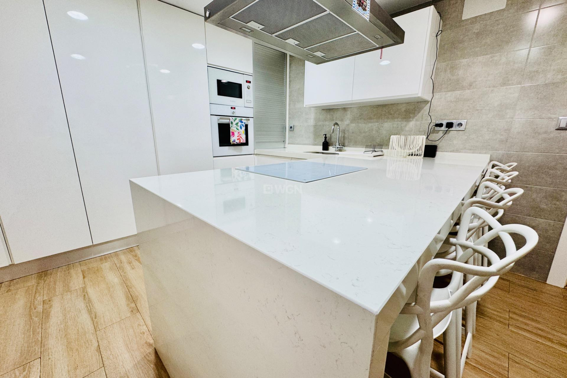 Resale - Apartment / flat - Pilar de la Horadada - Zona Pueblo