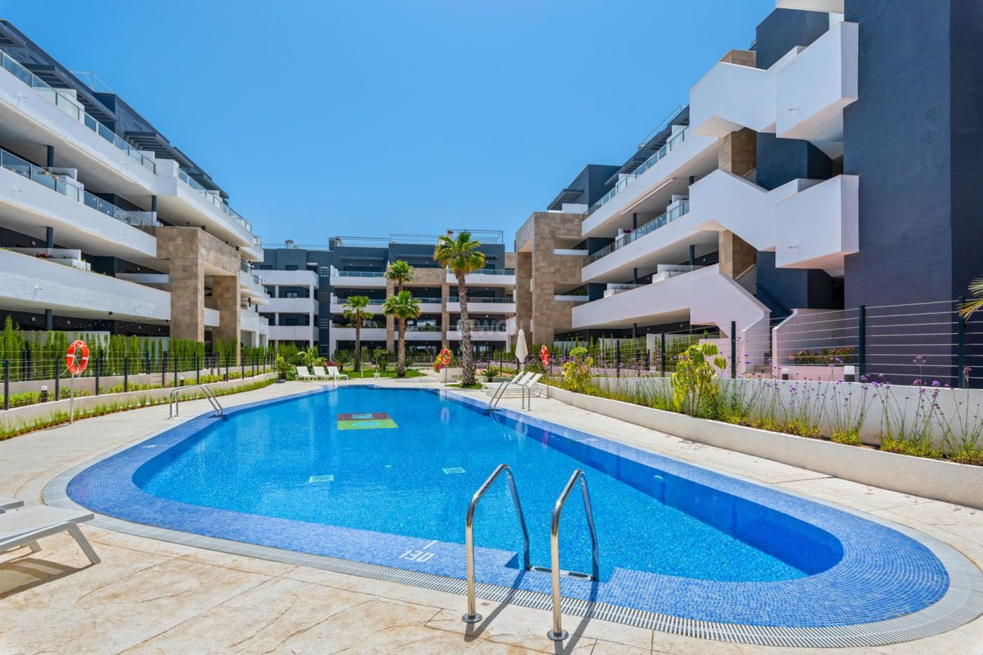 Resale - Apartment / flat - Playa Flamenca - Costa Blanca