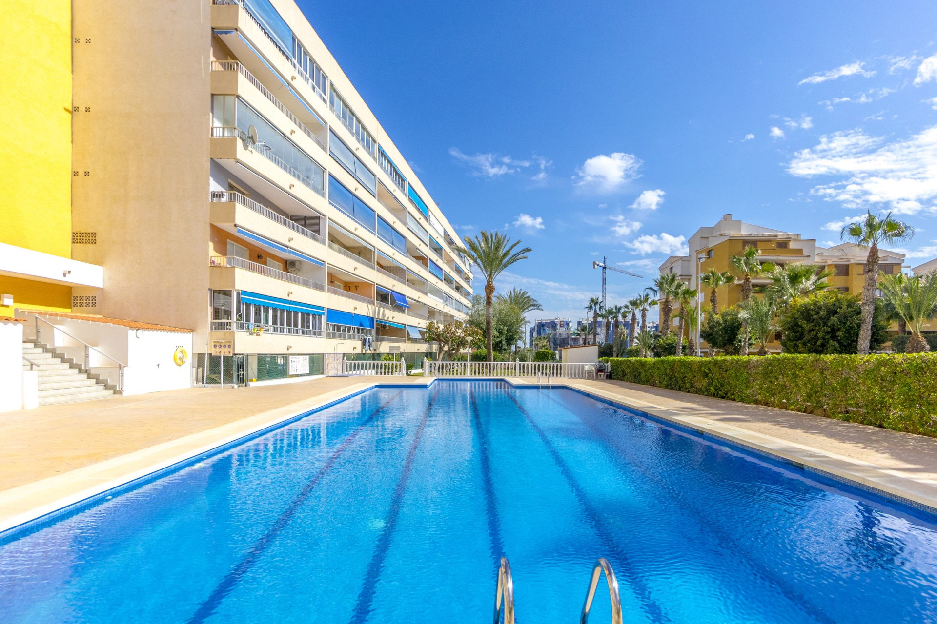 Resale - Apartment / flat - Punta Prima - Costa Blanca