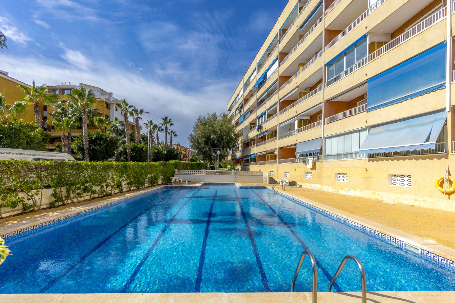 Resale - Apartment / flat - Punta Prima - Costa Blanca