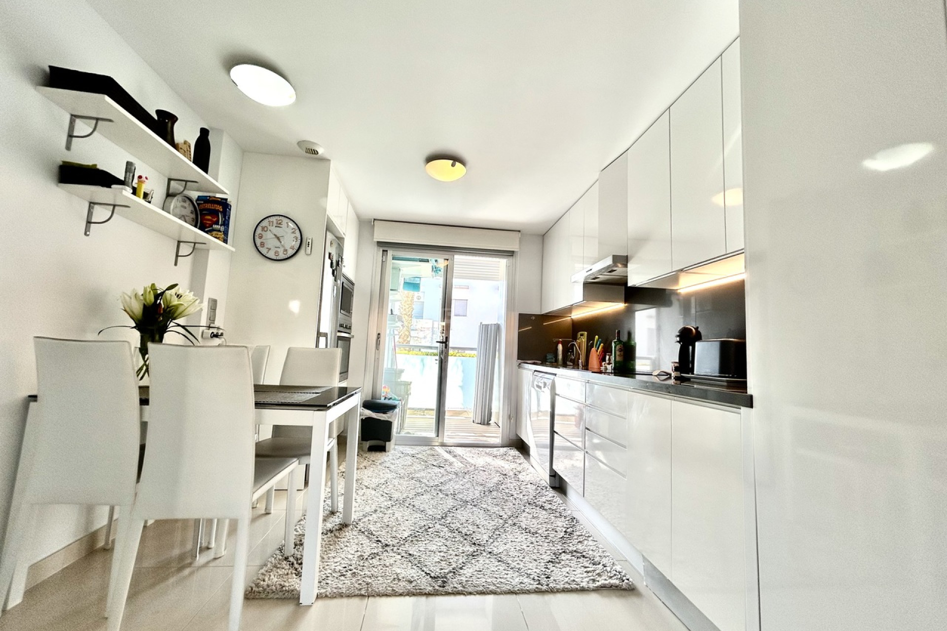 Resale - Apartment / flat - Punta Prima - Costa Blanca