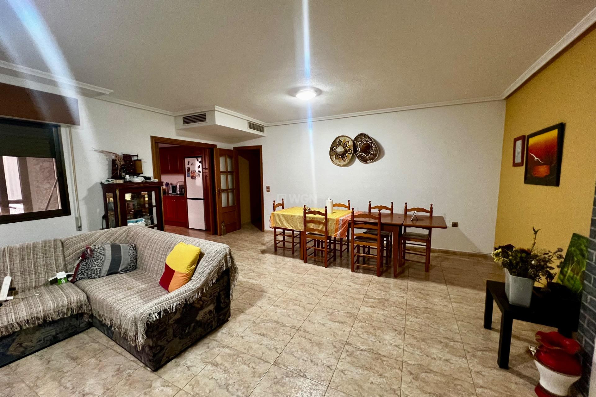 Resale - Apartment / flat - Rojales